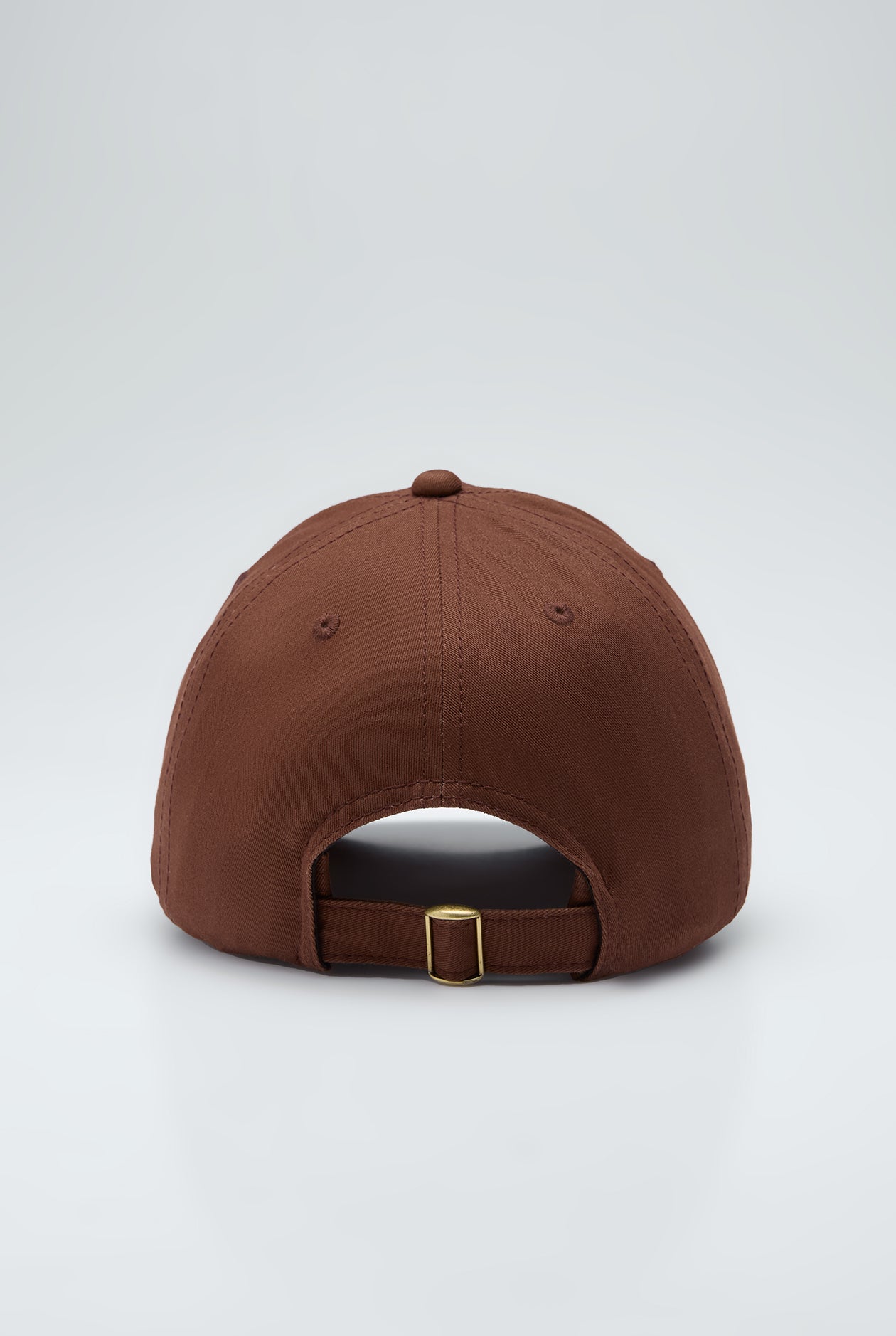 EMBOSSED CONTRASH ALPHABET LOGO CAP
