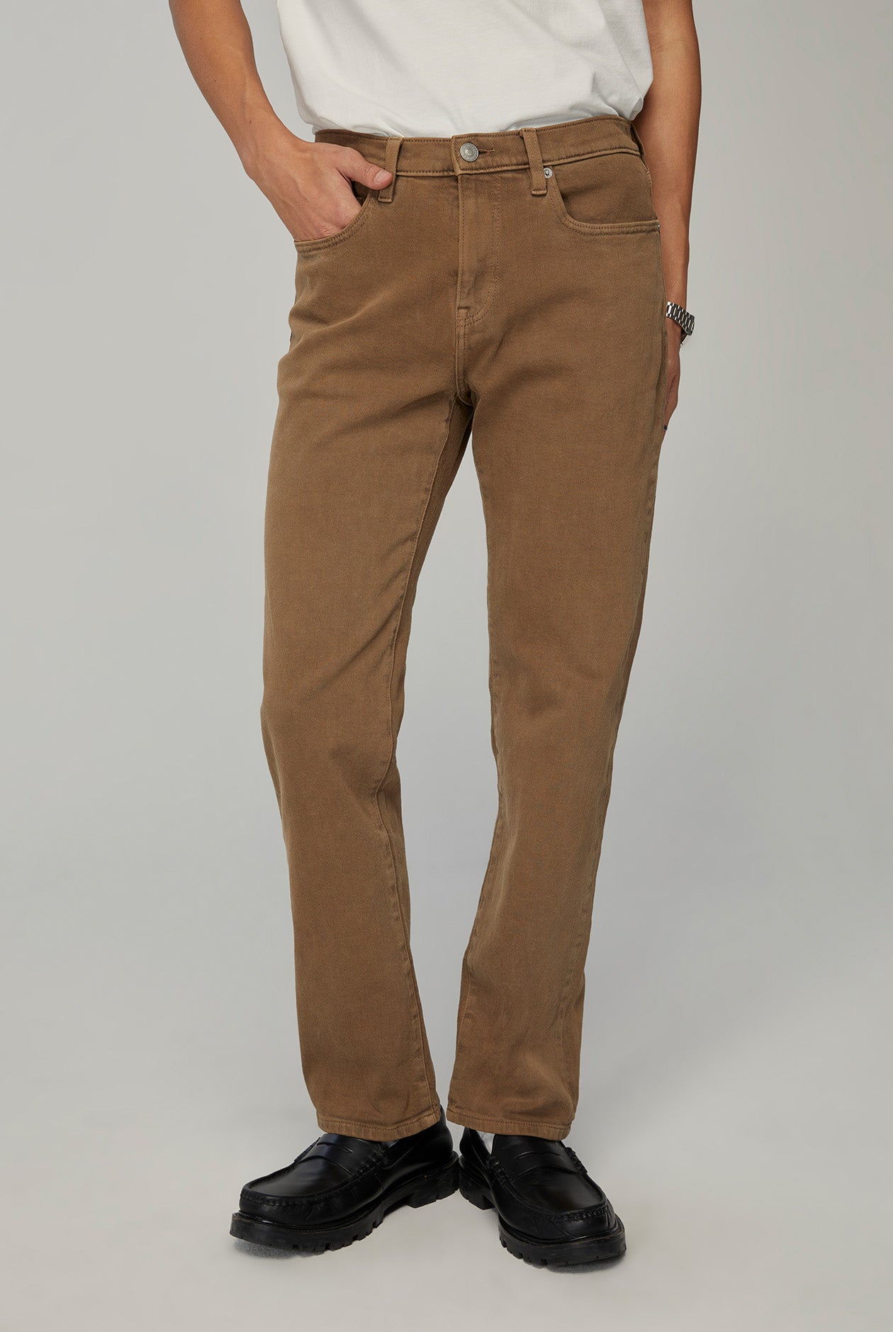 CLASSIC SLIM FIT JEANS