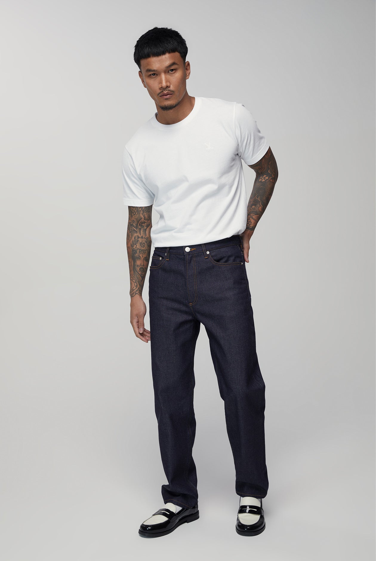 DARK BLUE WASH STRAIGHT JEANS