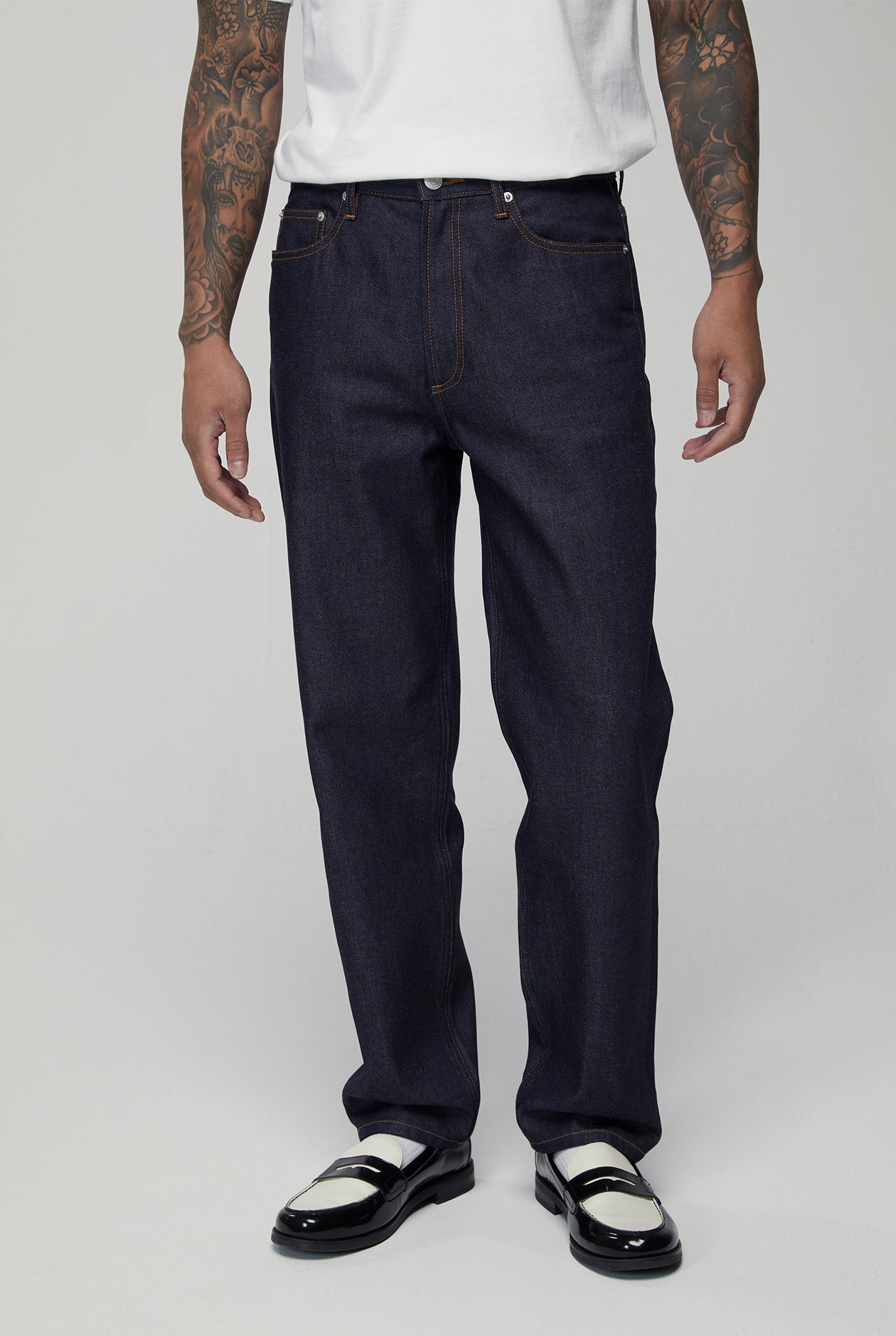 DARK BLUE WASH STRAIGHT JEANS