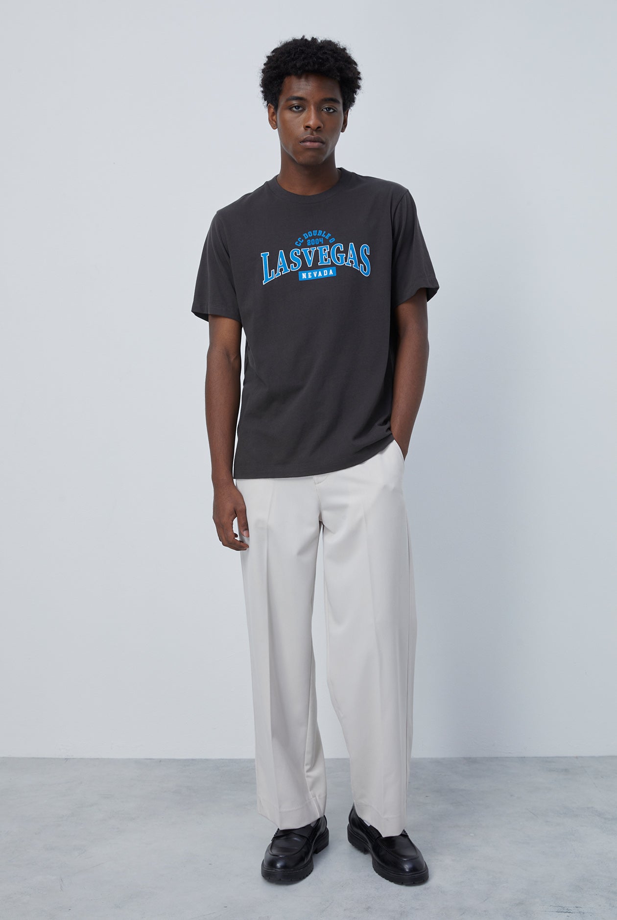 LAS VEGAS LOGO GRAPHIC TEE