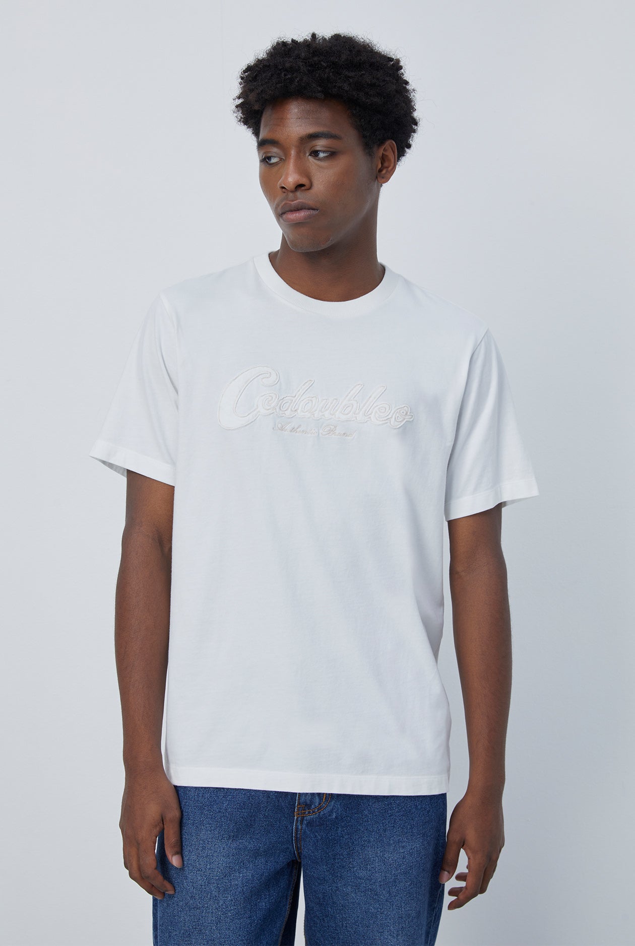 TONE-ON-TONE LOGO GRAPHIC TEE