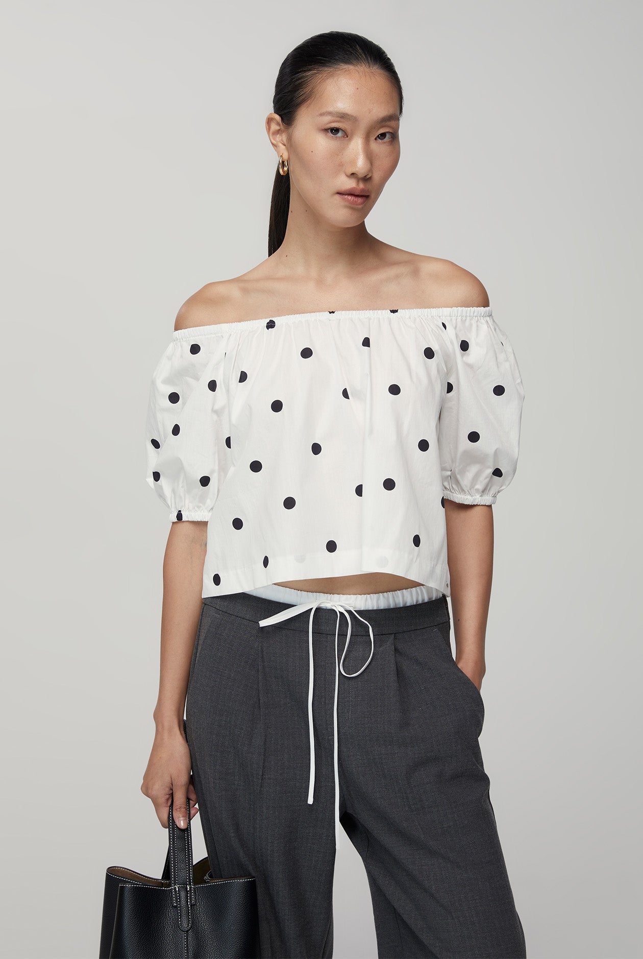 POLKA DOT OFF-SHOULDER BLOUSE