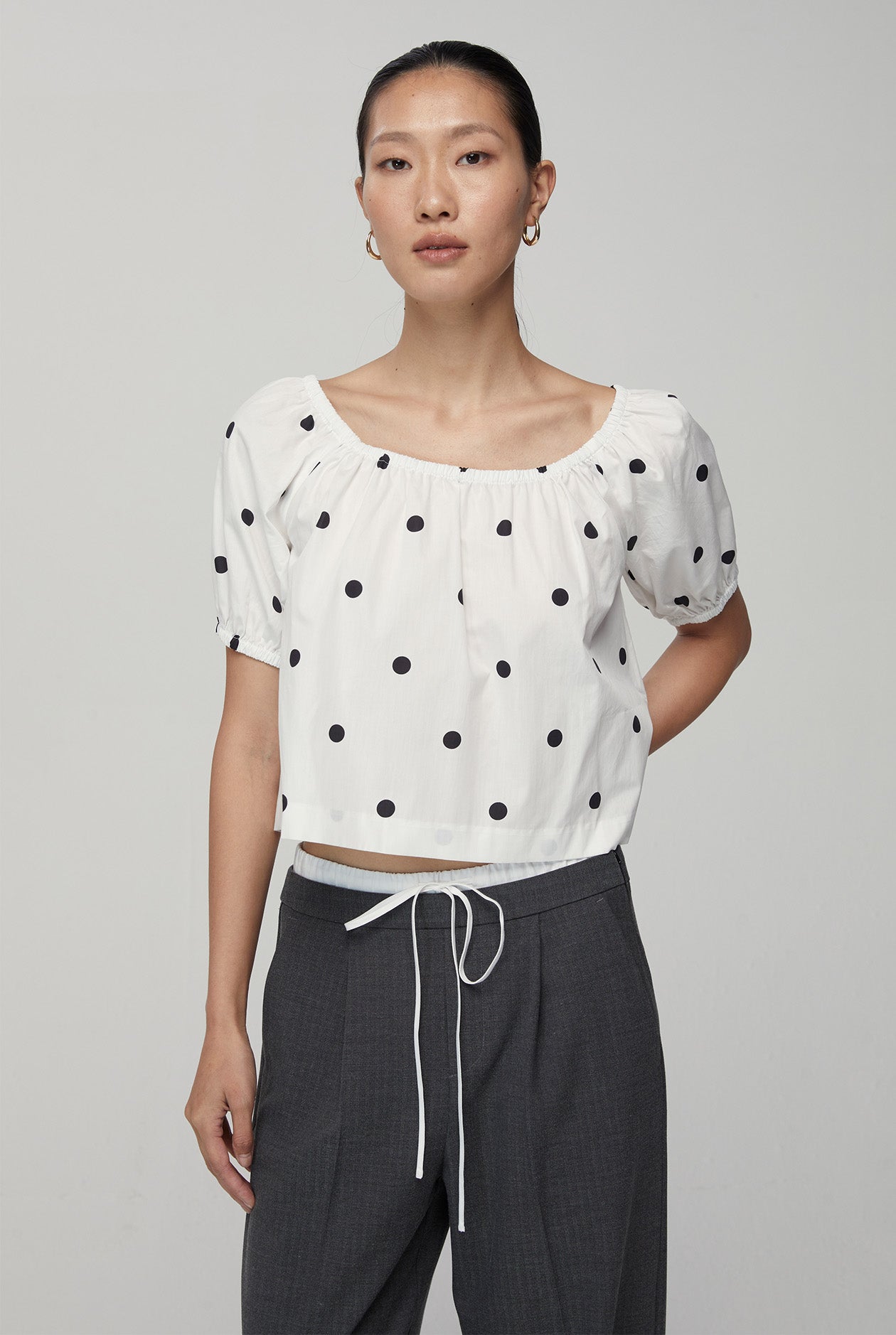 POLKA DOT OFF-SHOULDER BLOUSE