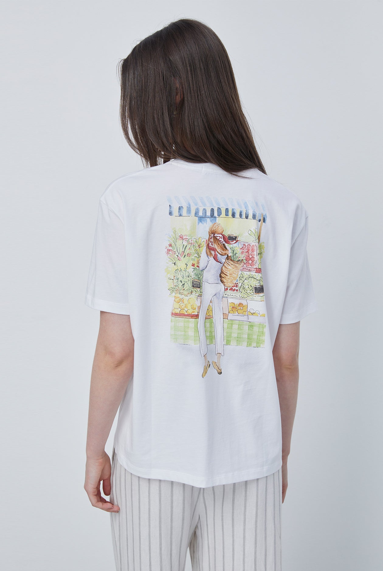 GROCERY GIRL GRAPHIC TEE