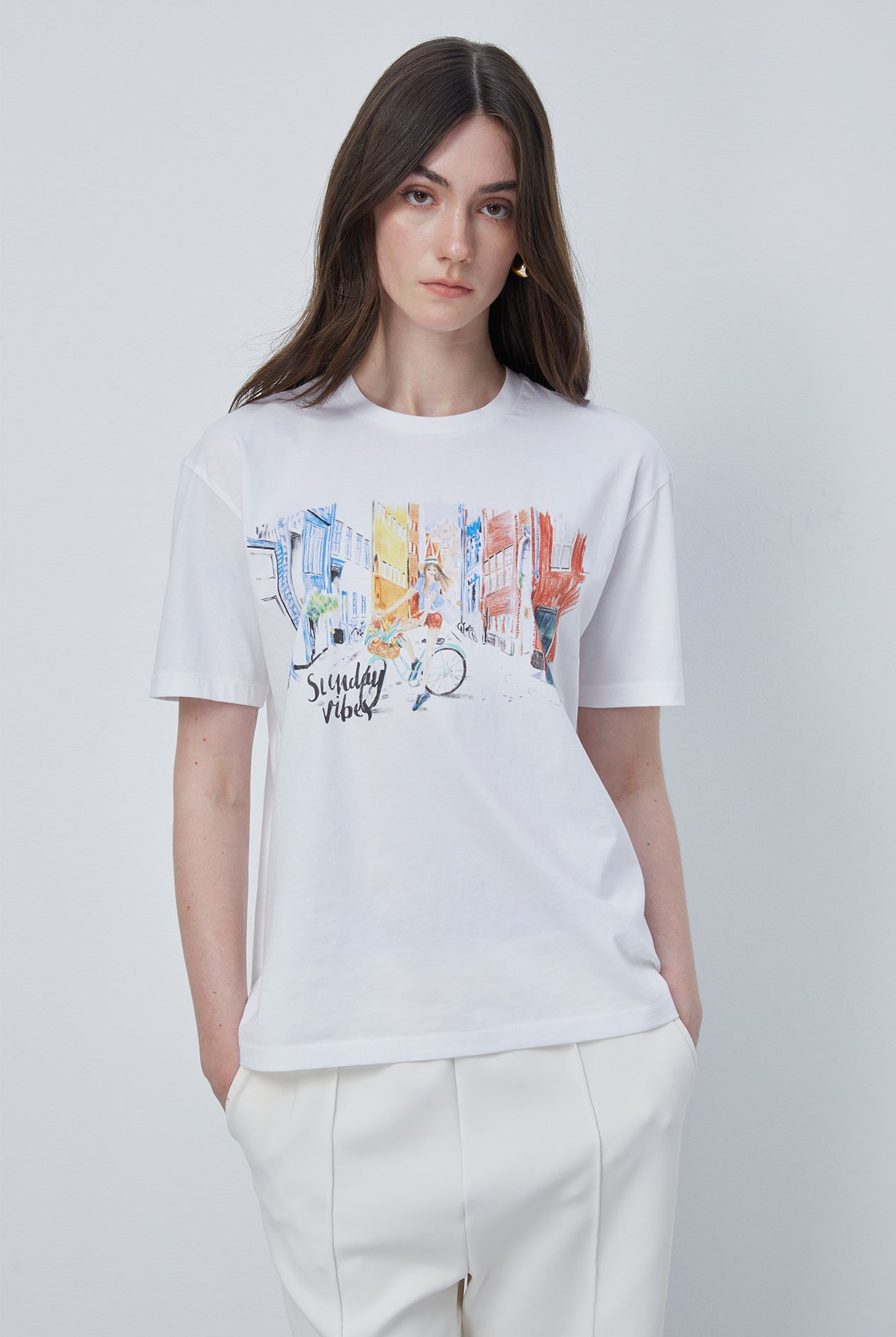 SUNDAY VIBES GRAPHIC TEE