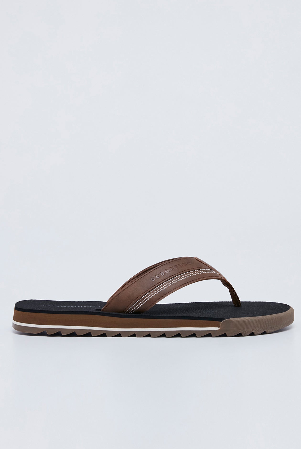CONTRAST STRAP LOGO FLIP FLOPS