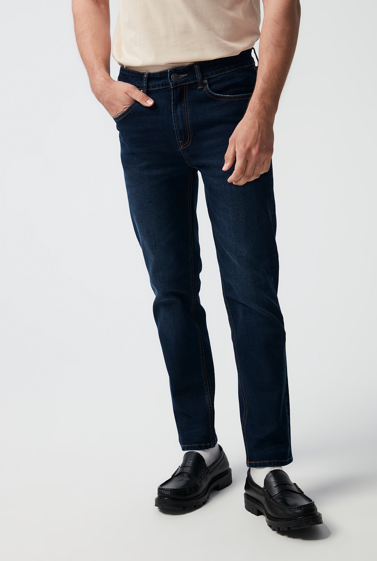 DARK BLUE WASH SLIM FIT JEANS
