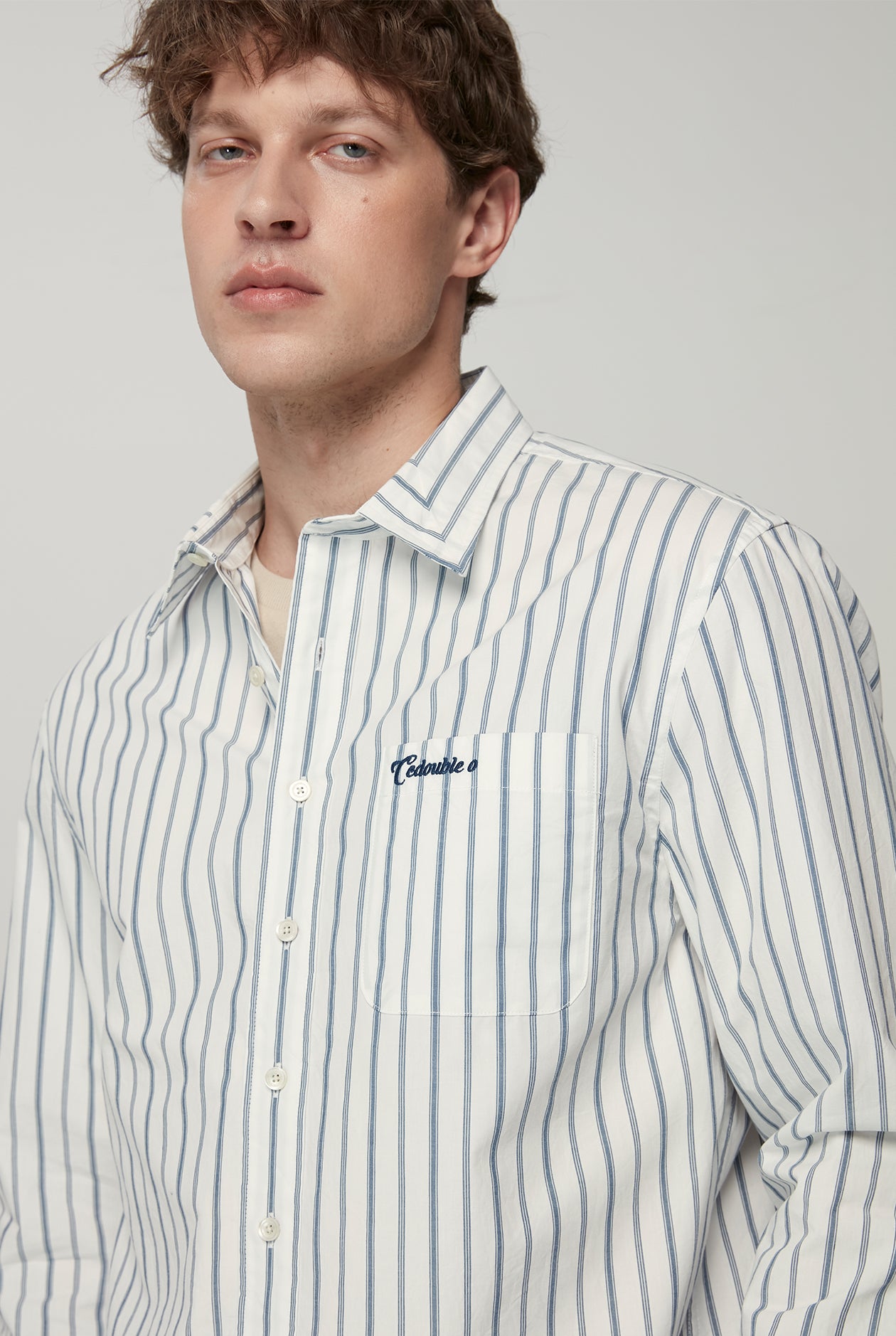 VERTICAL STRIPED LONG SLEEVE SHIRT