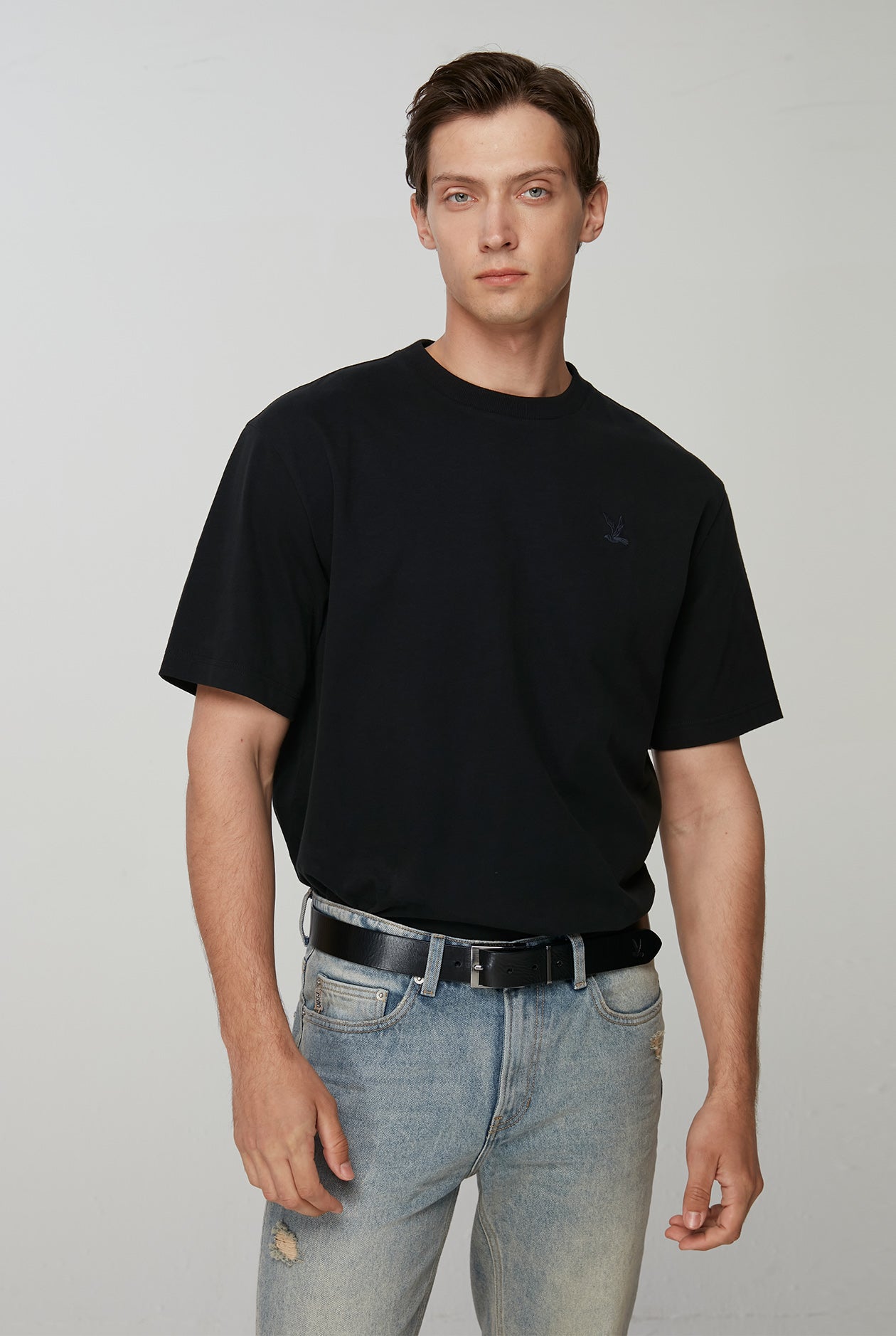 ON TONE BIRD LOGO SIGNATURE ROUND NECK TEE