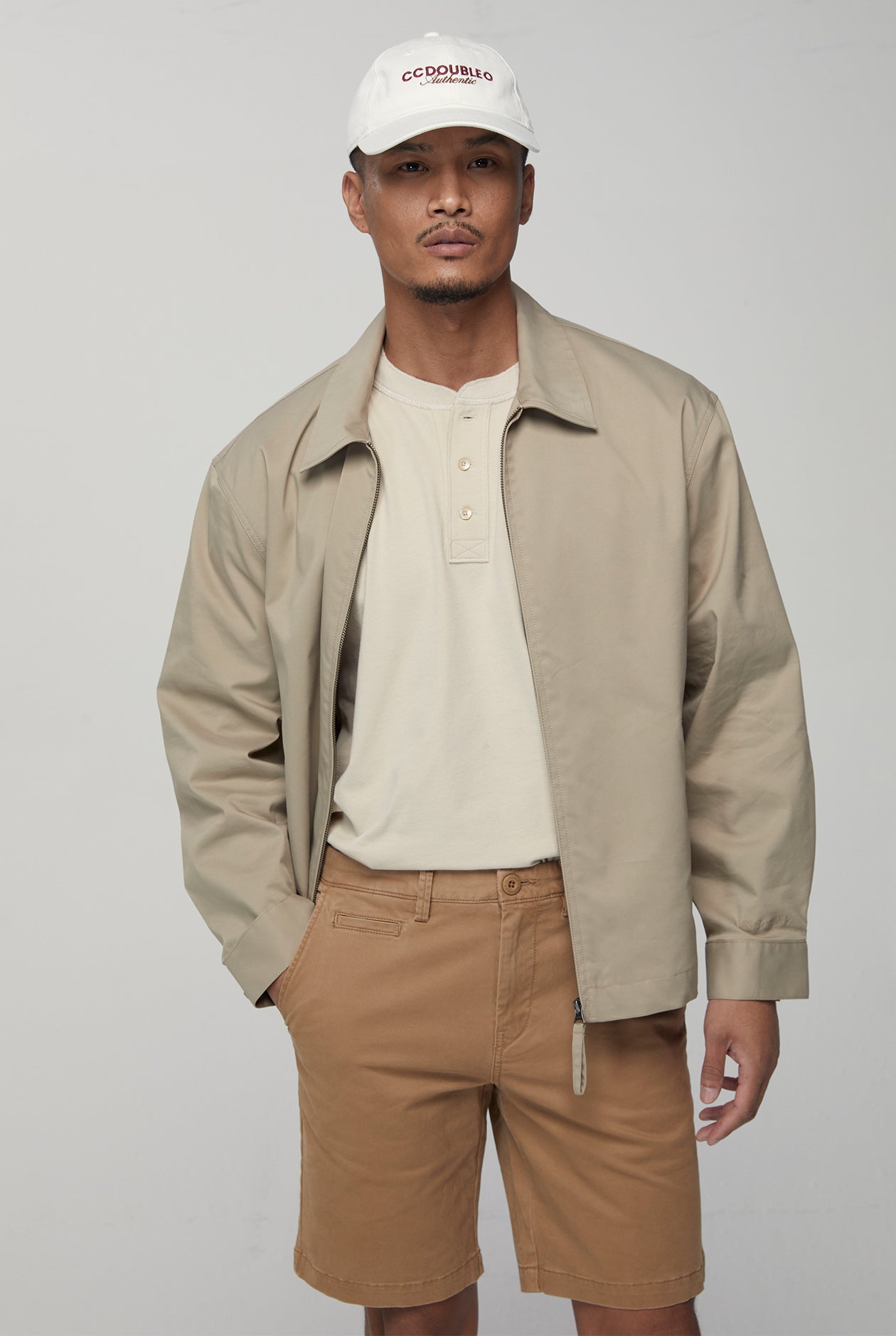 CONTRAST BIRD LOGO SIGNATURE HENLEY TEE