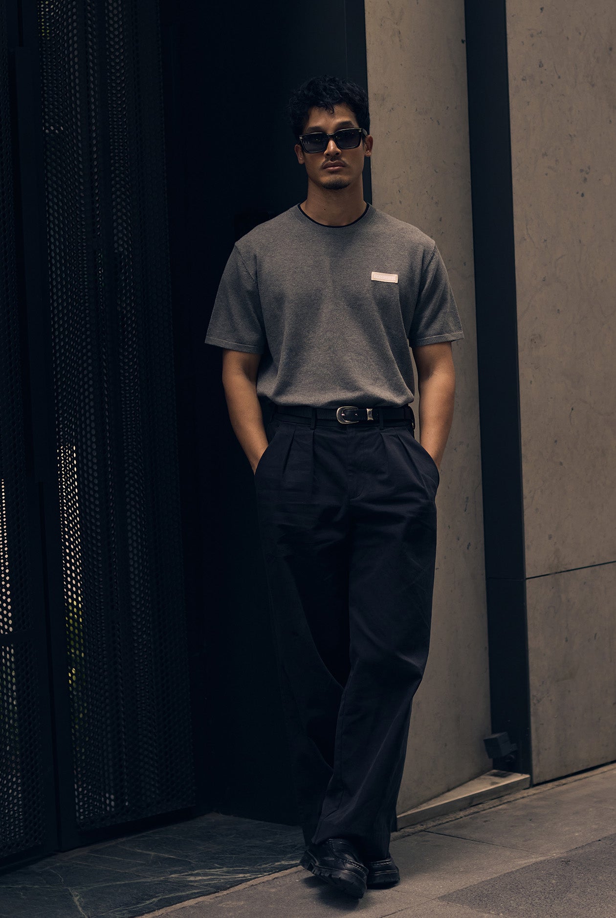 BASIC RELAXED KNITTED TEE