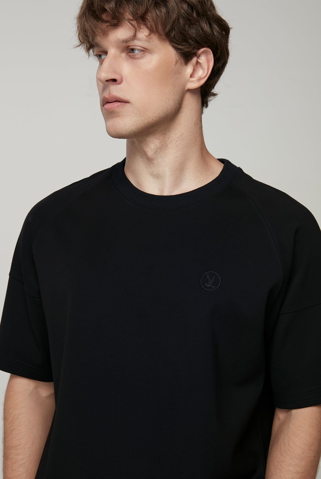 SET IN SLEEVE ROUND NECK TEE