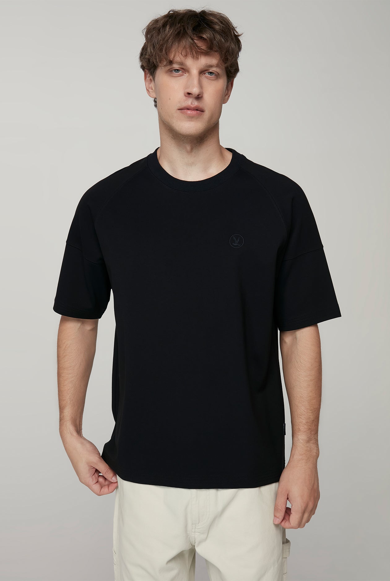 SET IN SLEEVE ROUND NECK TEE