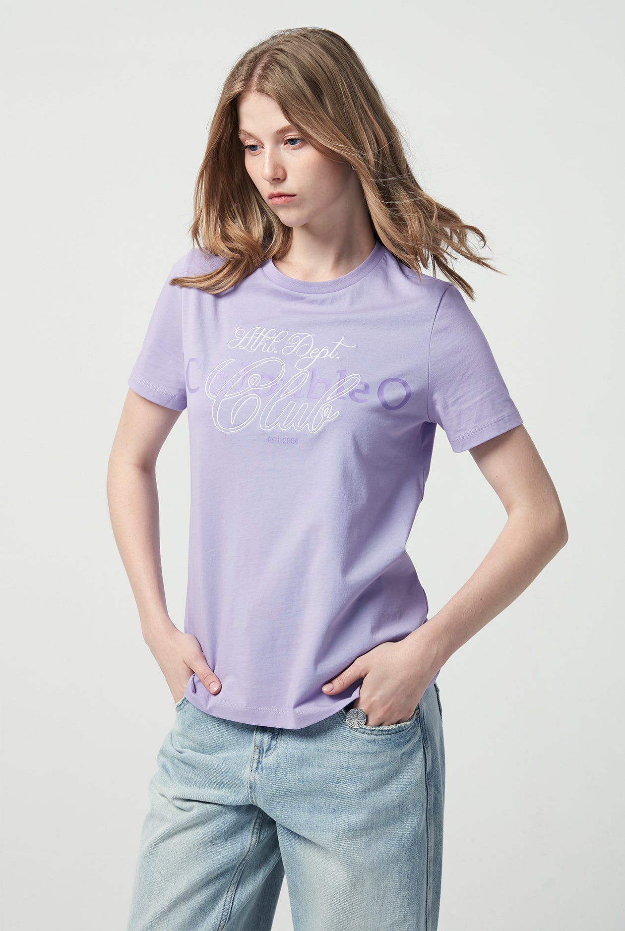 CONTEMPORARY LOGO GRAPHIC TEE