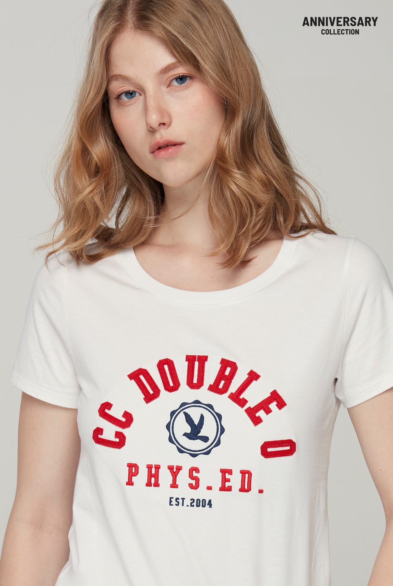 20th ANNIVERSARY WHITE LOGO GRAPHIC TEE