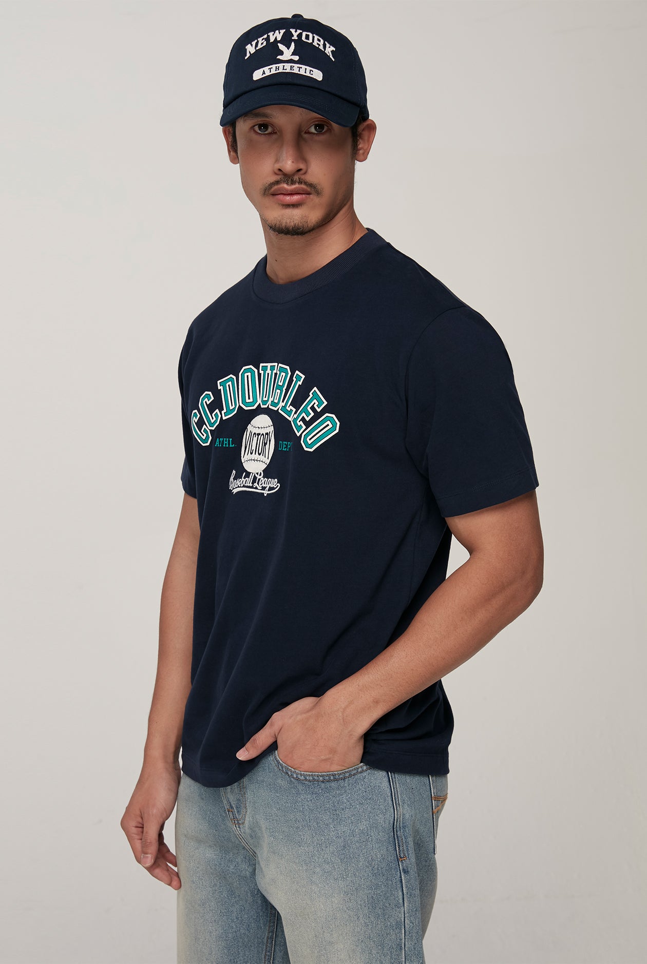 BASEBALL LEAGUE GRAPHIC TEE