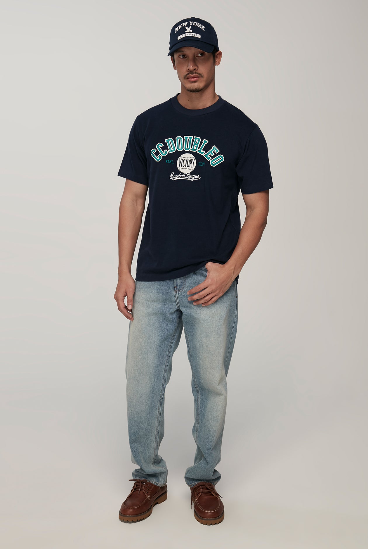 BASEBALL LEAGUE GRAPHIC TEE