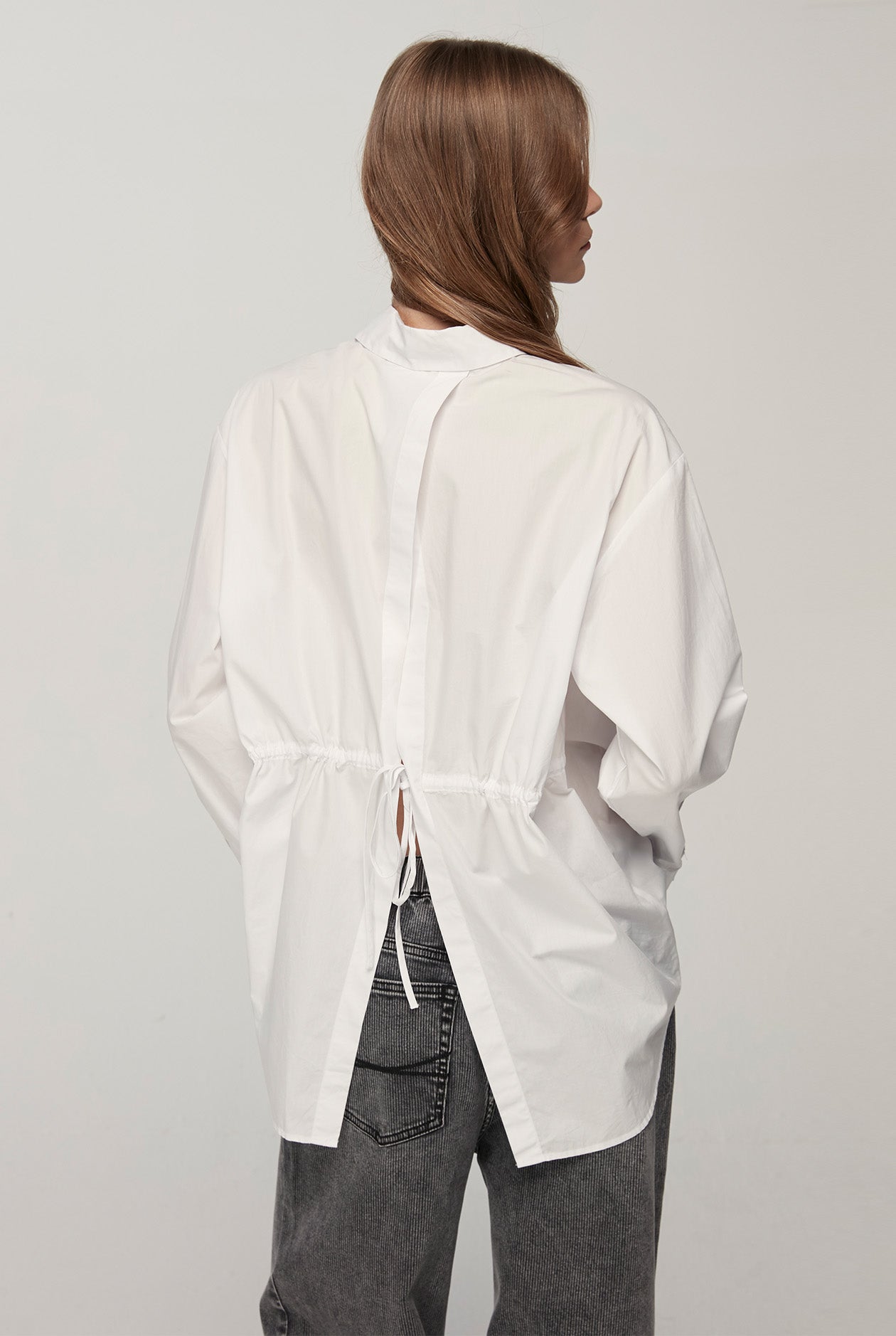 BACK SLIT OVERSIZED SHIRT