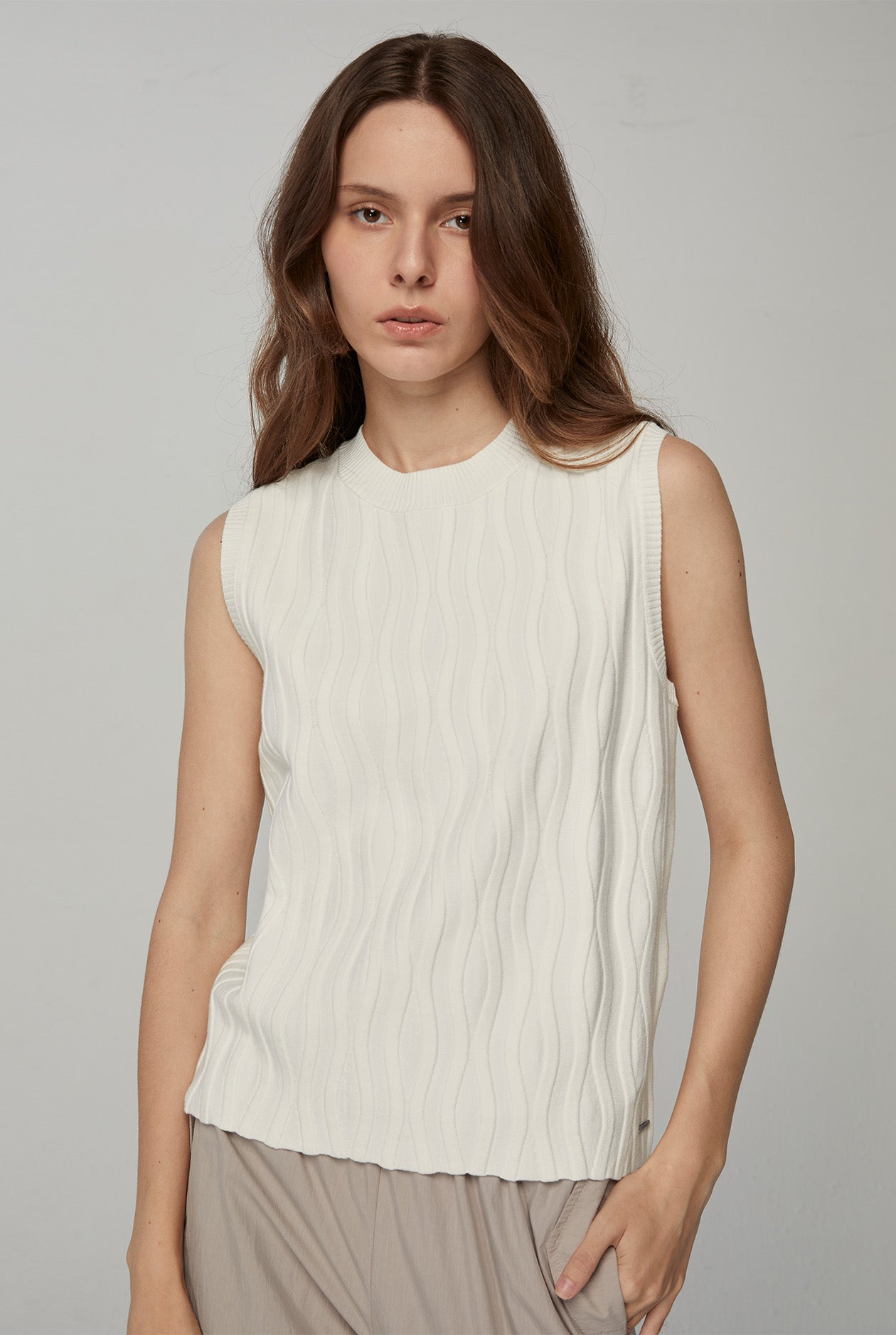 WAVY STITCH KNITTED TOP