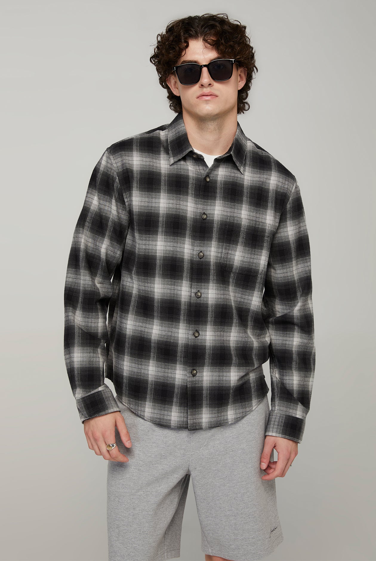 RELAXED LONG SLEEVE FLANNEL SHIRT