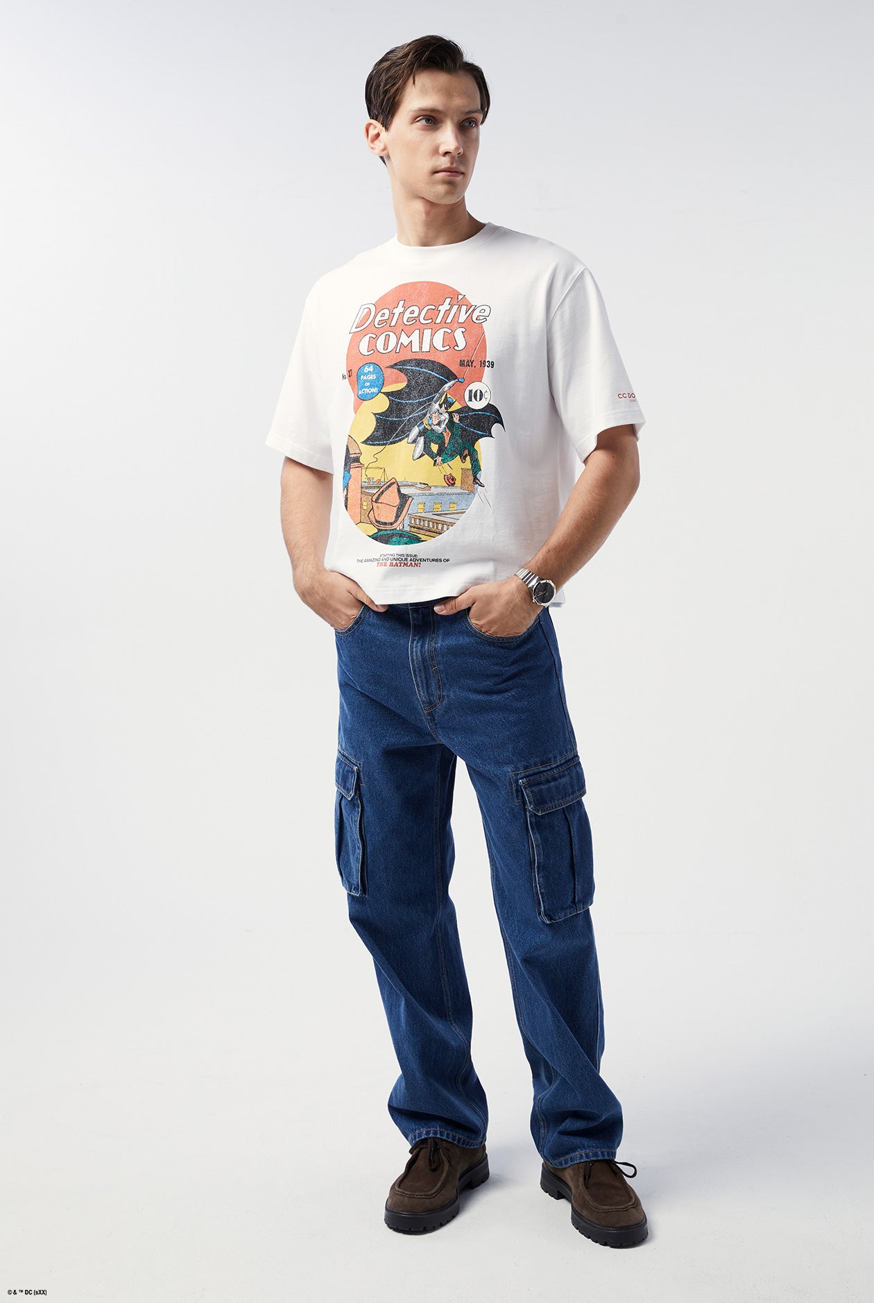 BATMAN DETECTIVE COMICS GRAPHIC TEE