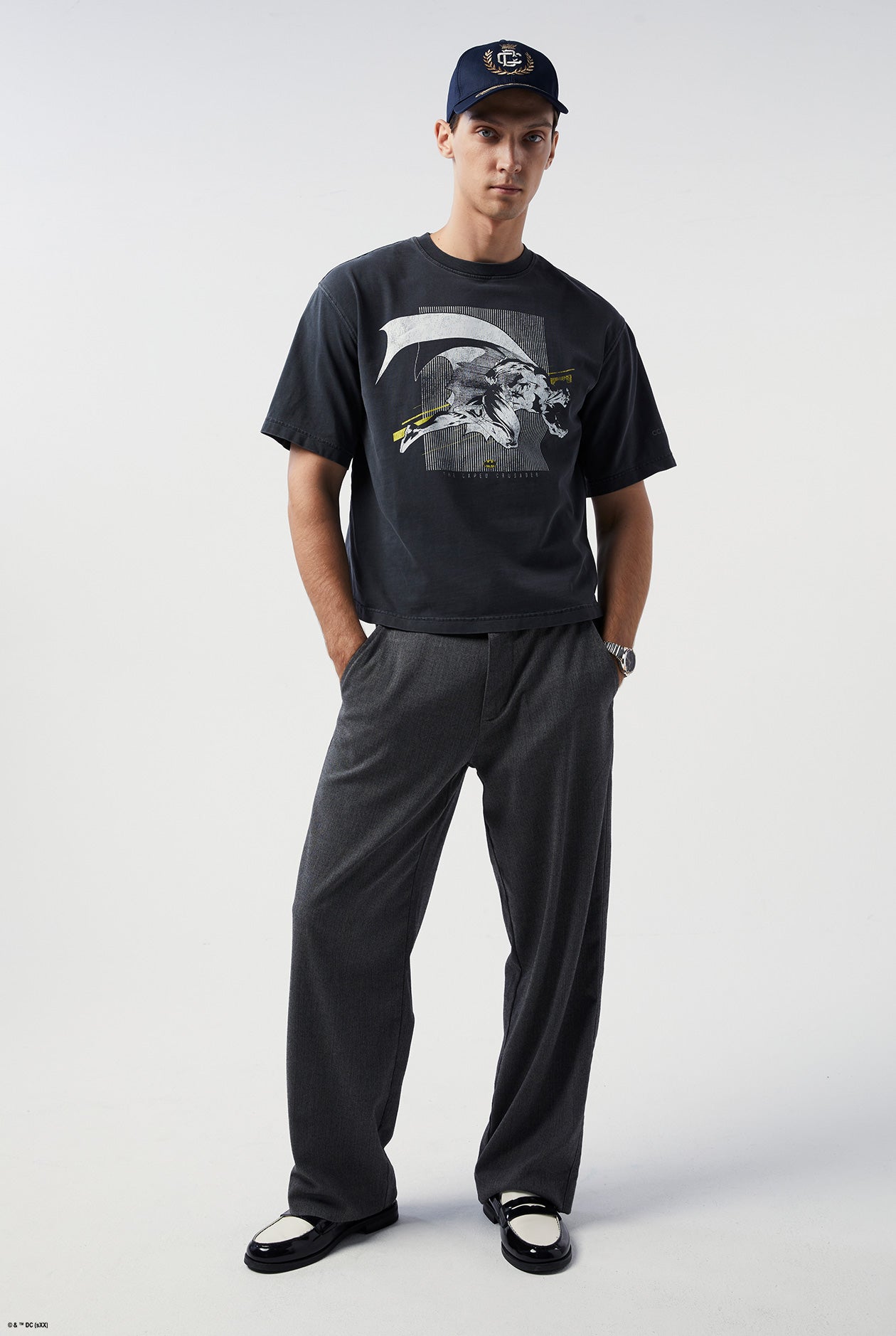 BATMAN COMICS GRAPHIC TEE