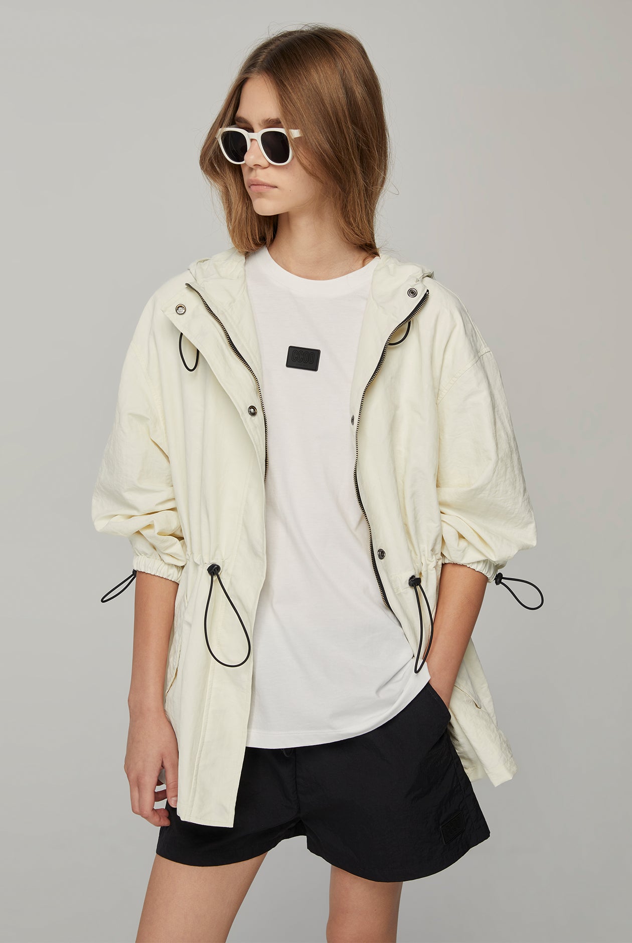 DEBOSSED LOGO HOODED COAT