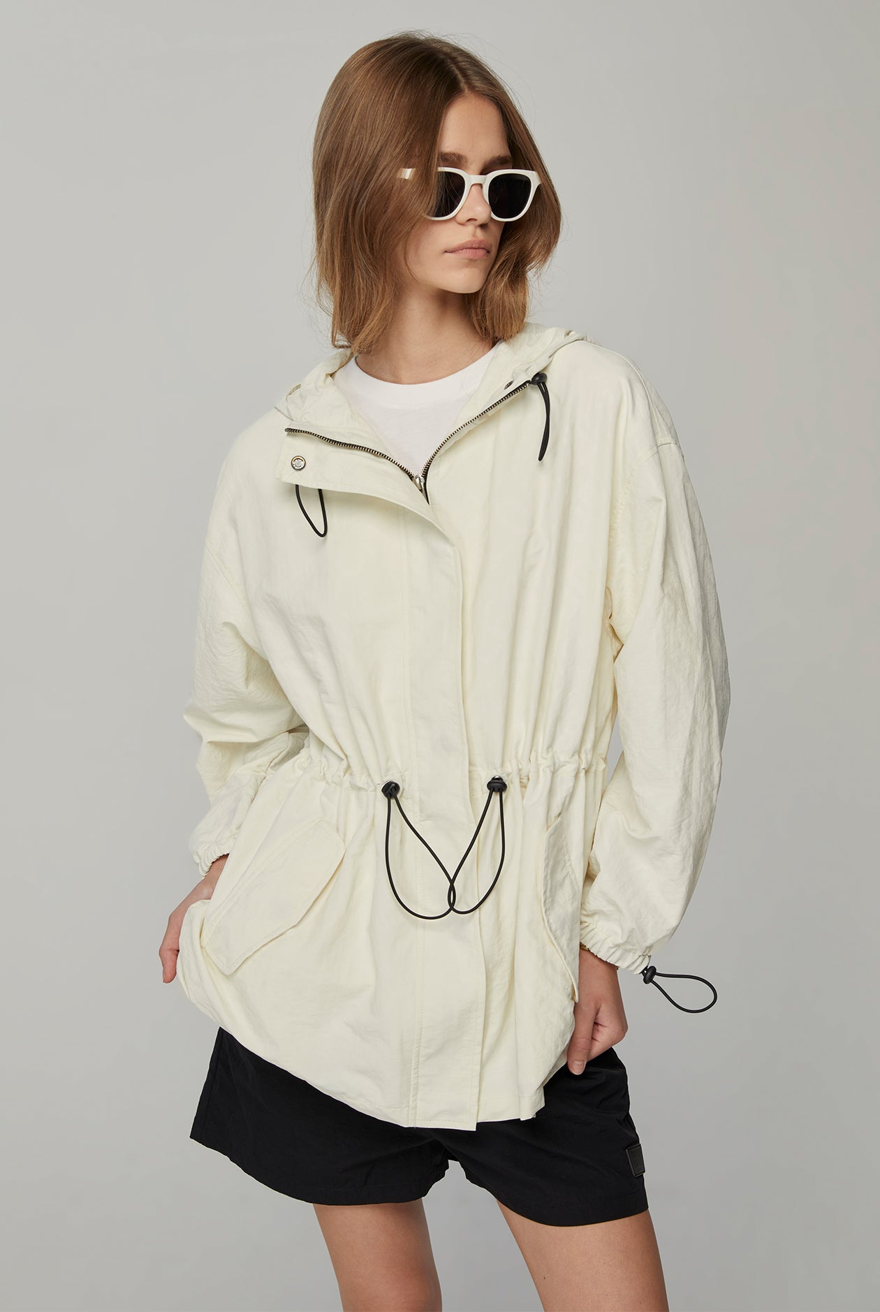 DEBOSSED LOGO HOODED COAT