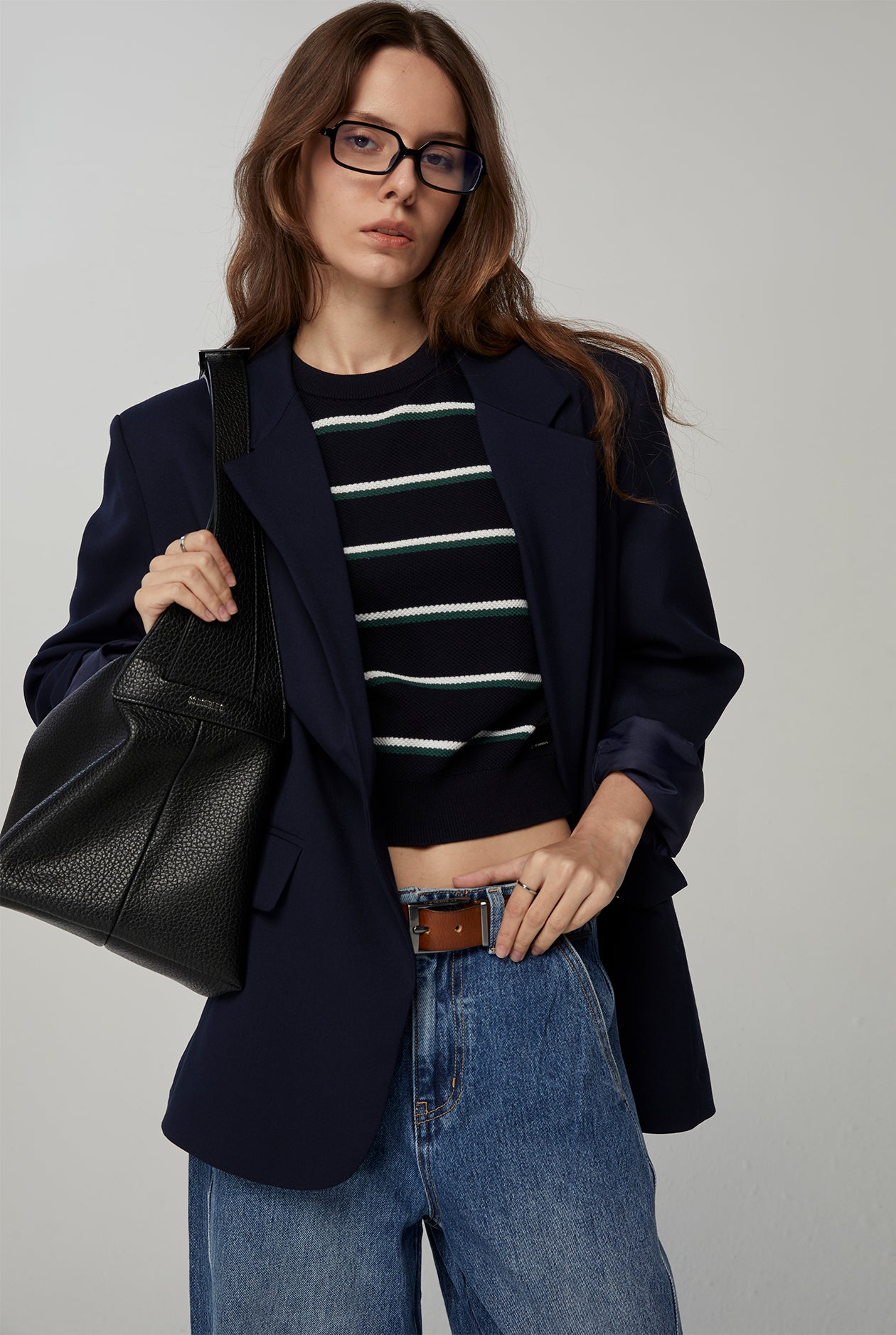 NAVY STRIPED KNITTED TOP