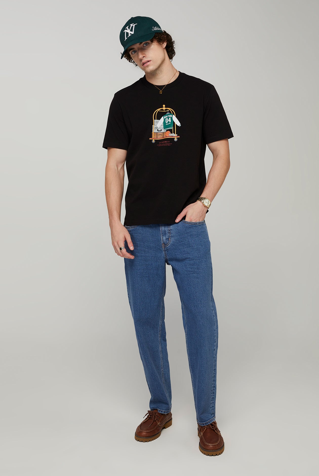 BASKETBALL GRAPHIC TEE