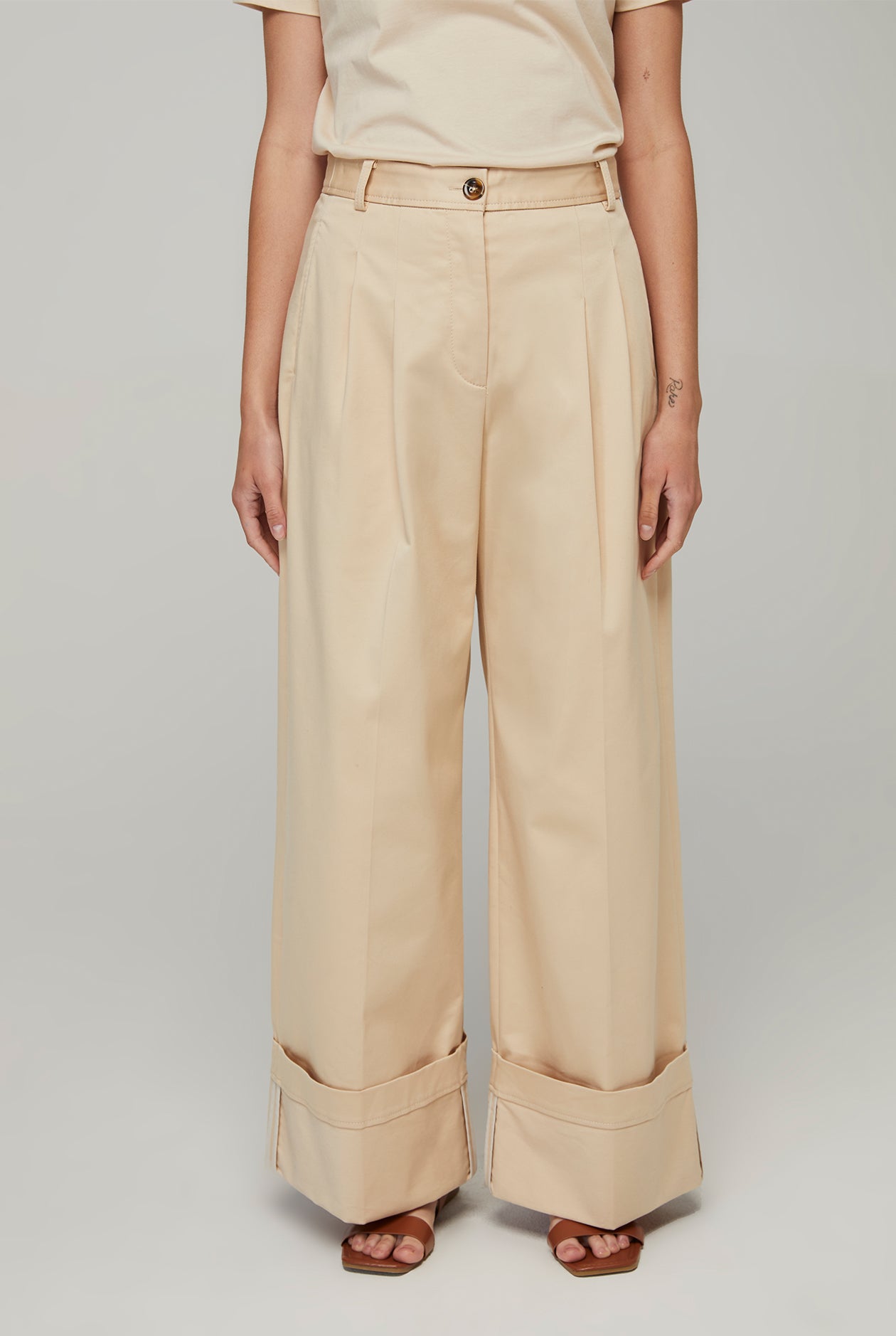 FOLDED-HEM WIDE LEG PANTS