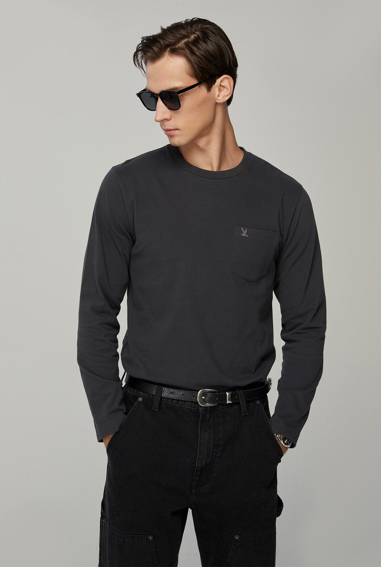 ON TONE BIRD LOGO POCKET TEE