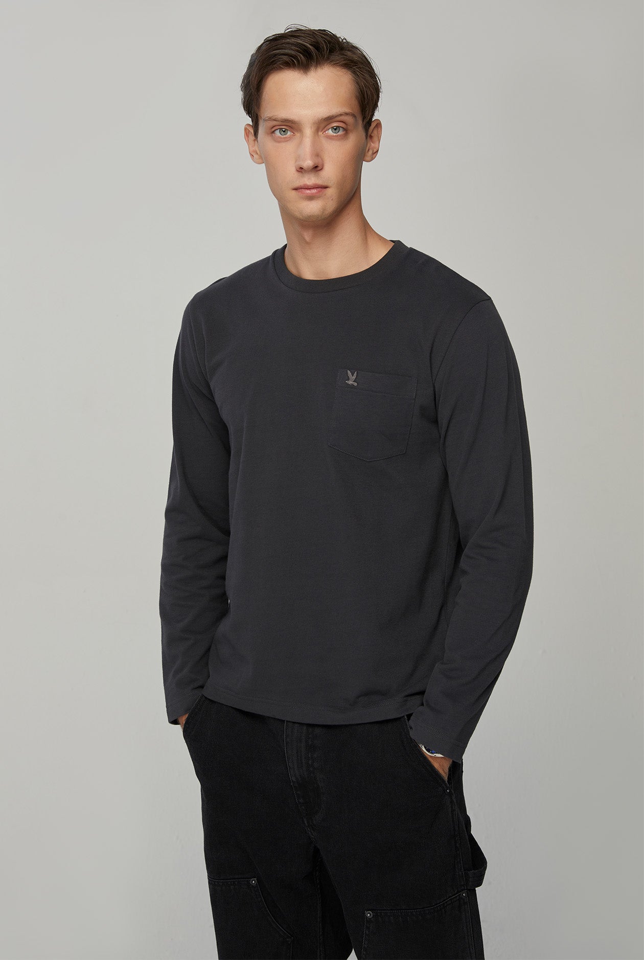 ON TONE BIRD LOGO POCKET TEE