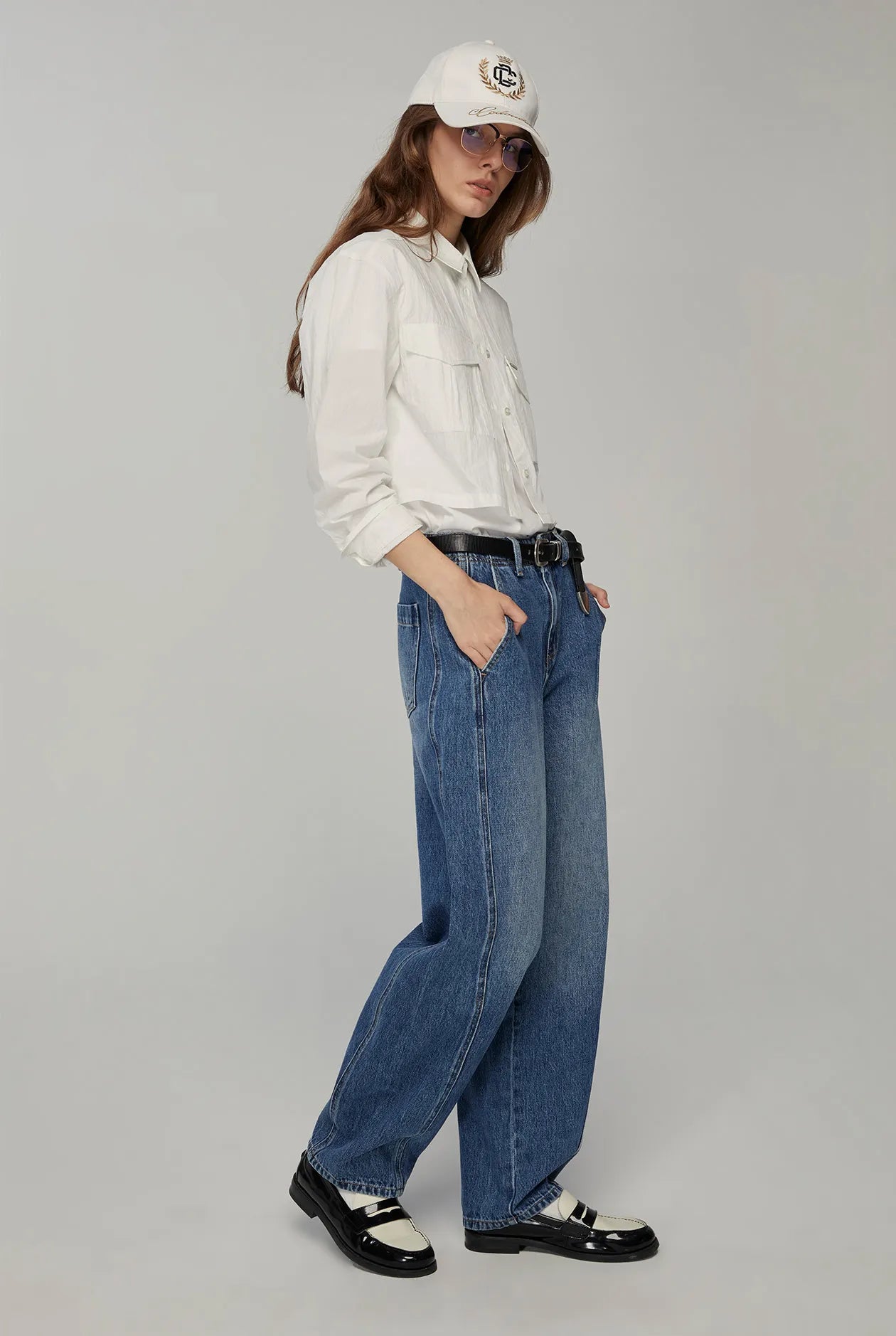 MID RISE BARREL JEANS