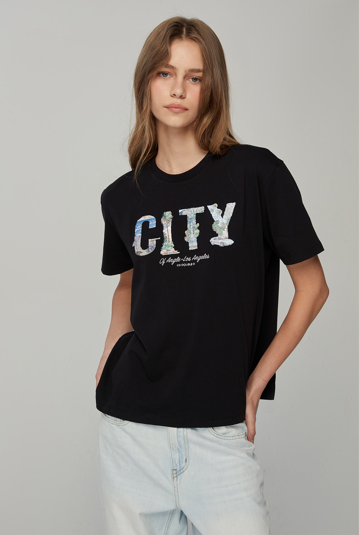 CITY OVERSIZED GRAPHIC TEE