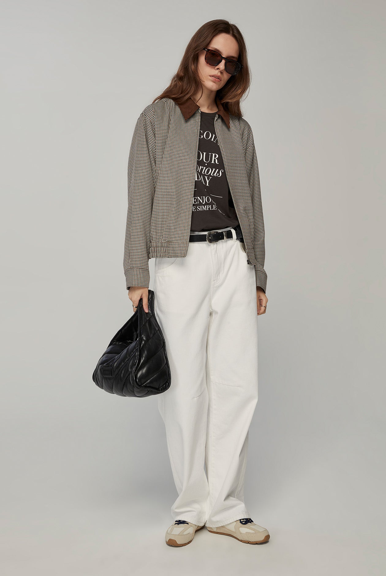 OVERSIZED TYPOGRAPHY GRAPHIC TEE