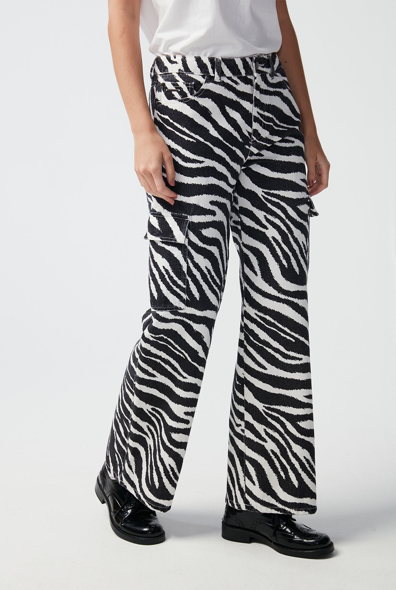 ZEBRA PRINTED CARGO PANTS