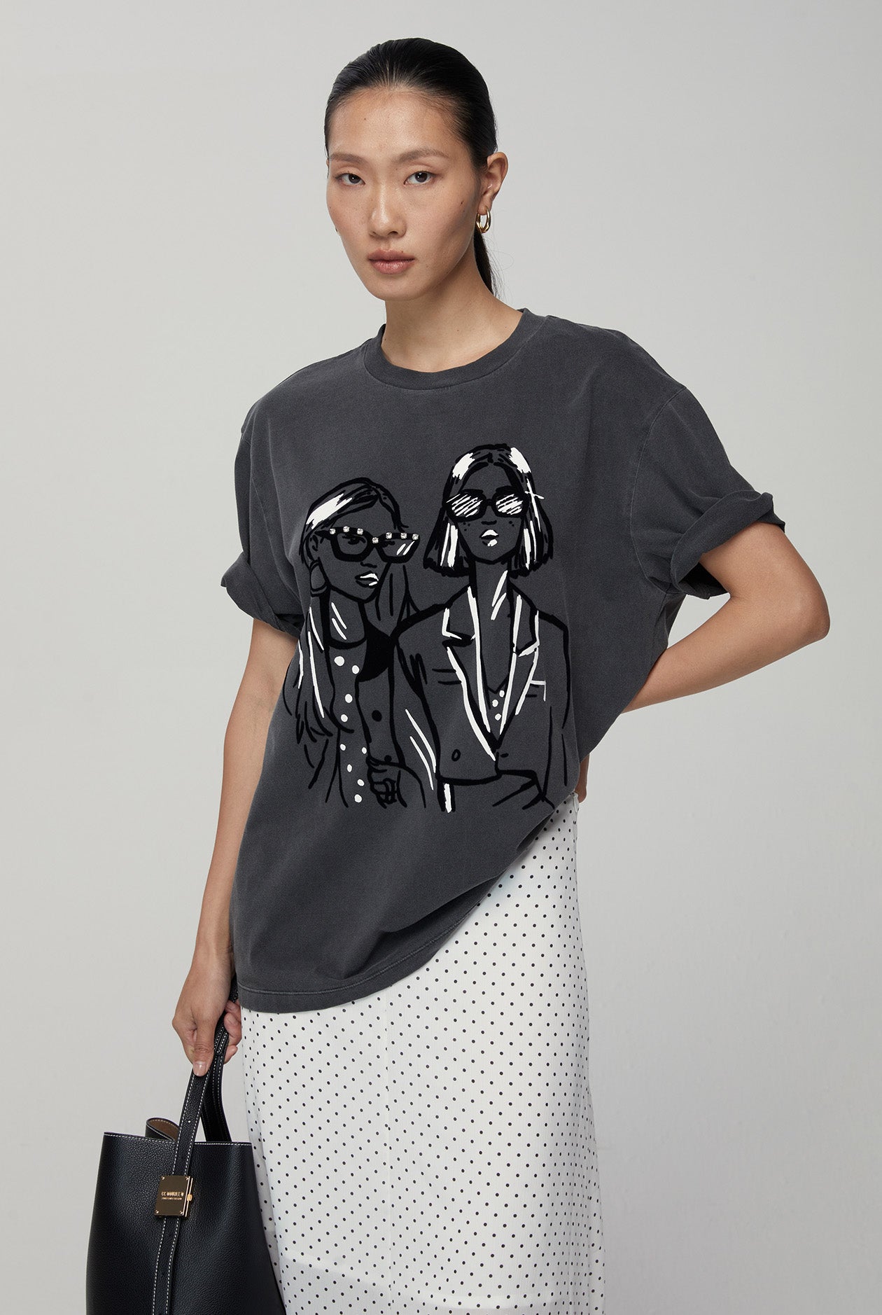 FASHIONISTA GRAPHIC TEE