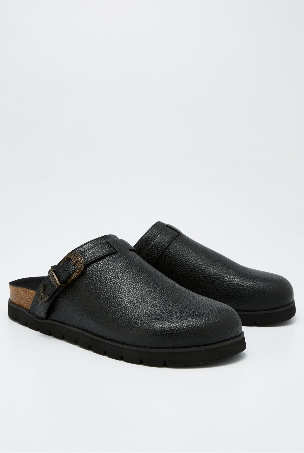 CLASSIC LEATHER CLOG MULES IN BLACK