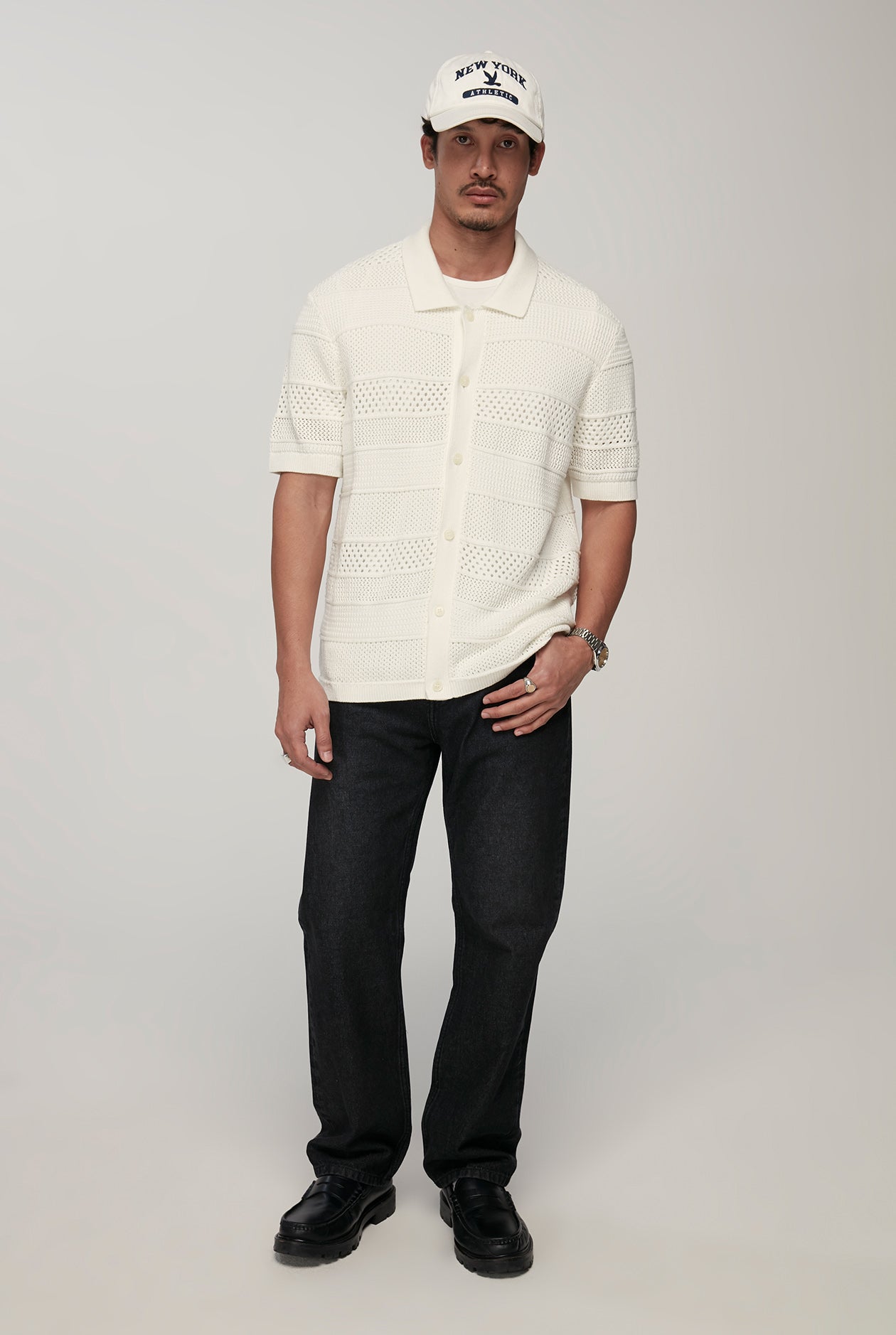 BLACK WASH STRAIGHT FIT DENIM