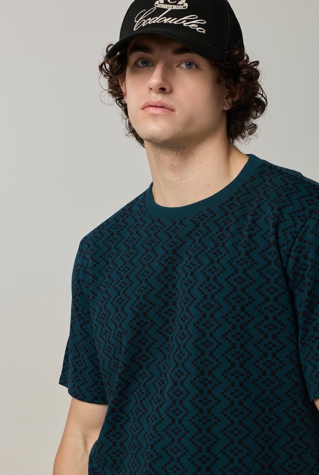 NATIVE PATTERN JACQUARD TEE