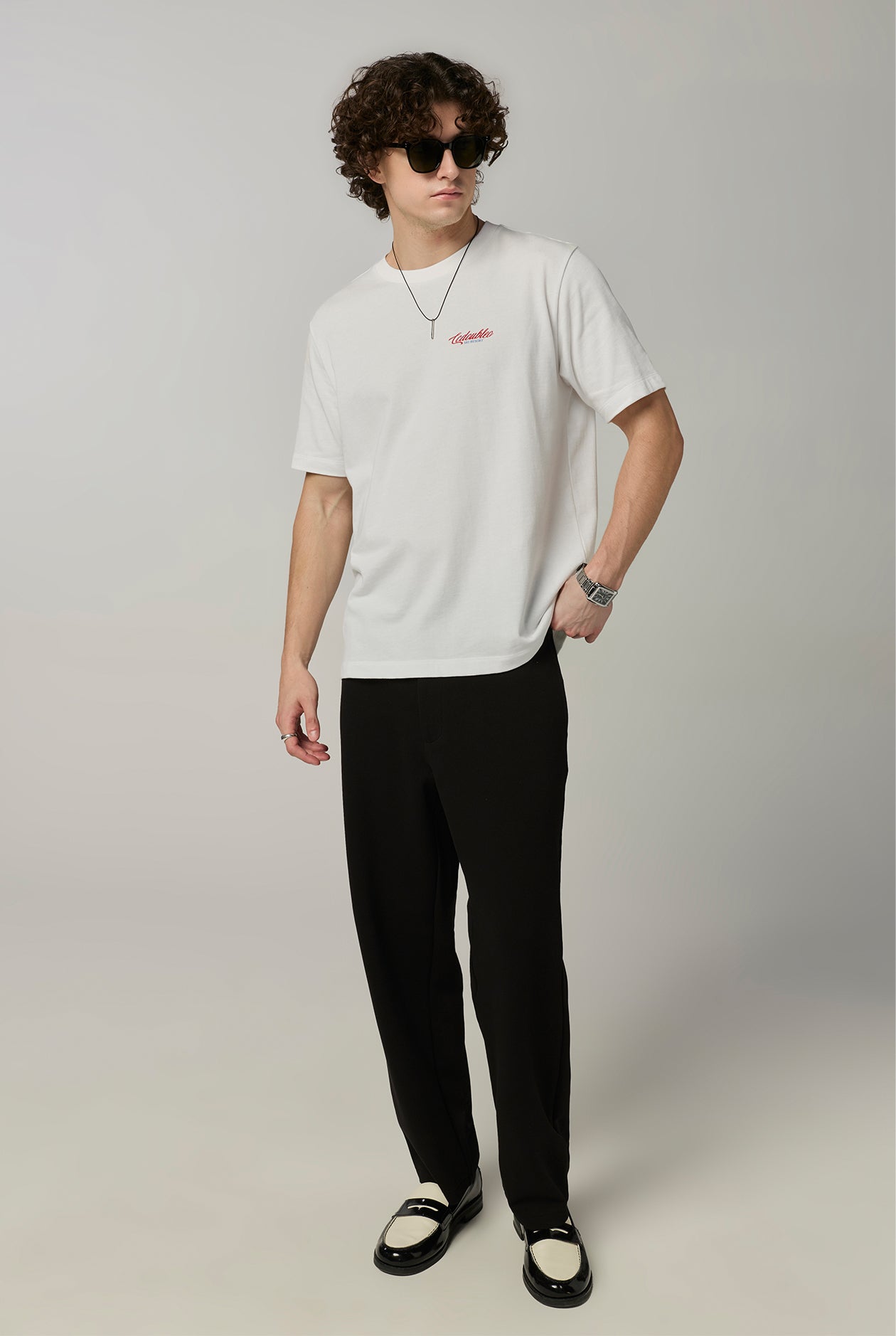 SKI RESORT GRAPHIC TEE