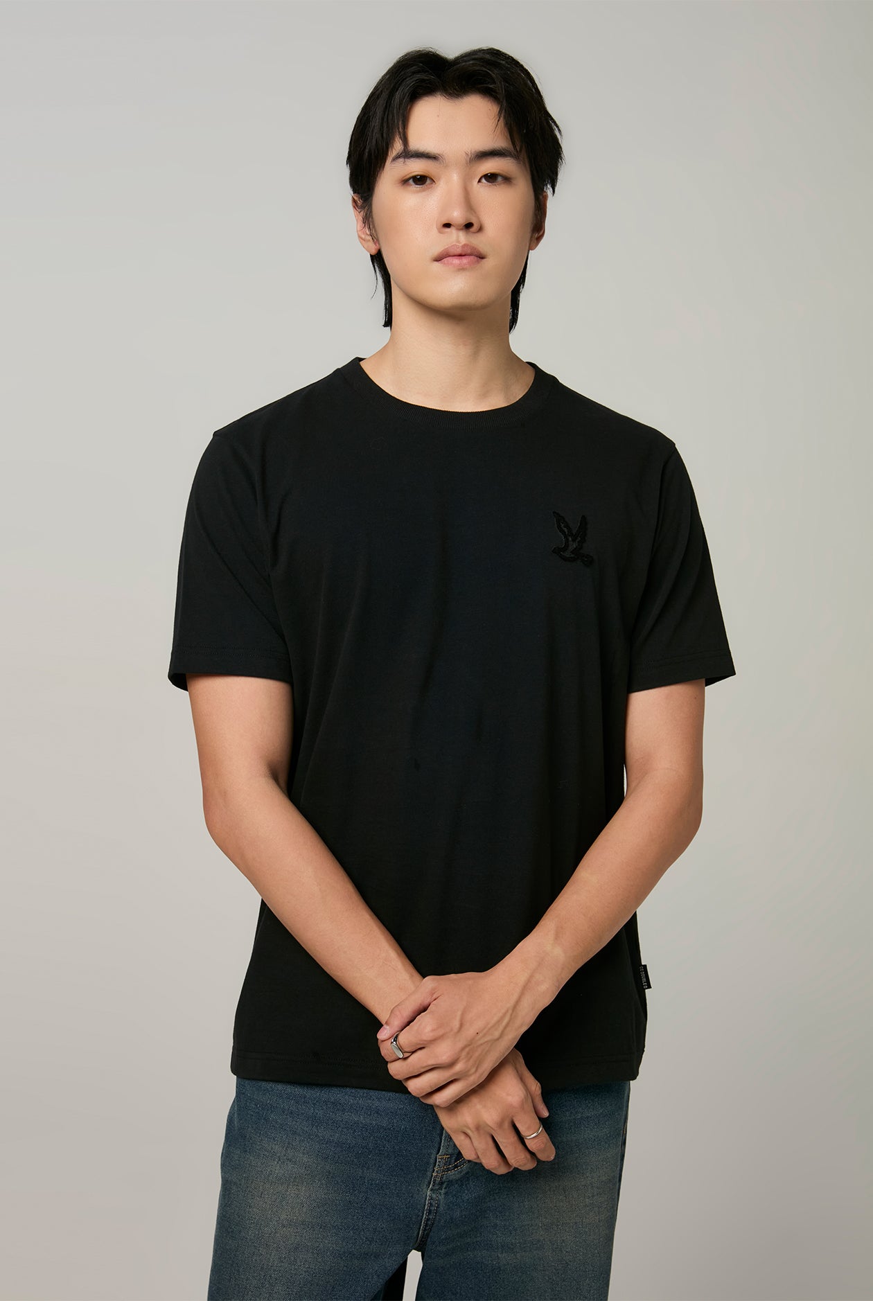 EMBROIDERED VELVET LOGO TEE