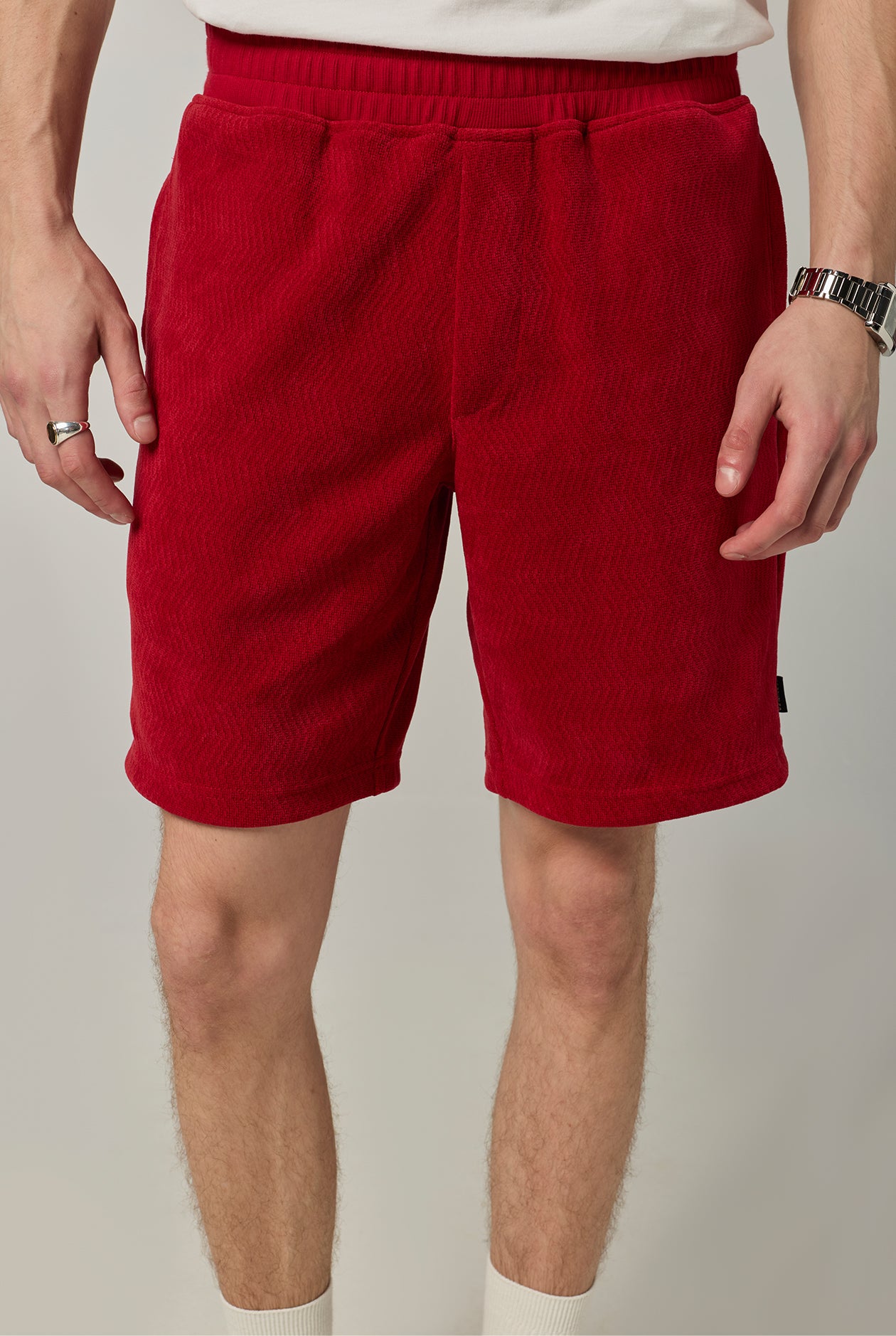 WAVE STRIPED KNITTED SHORTS