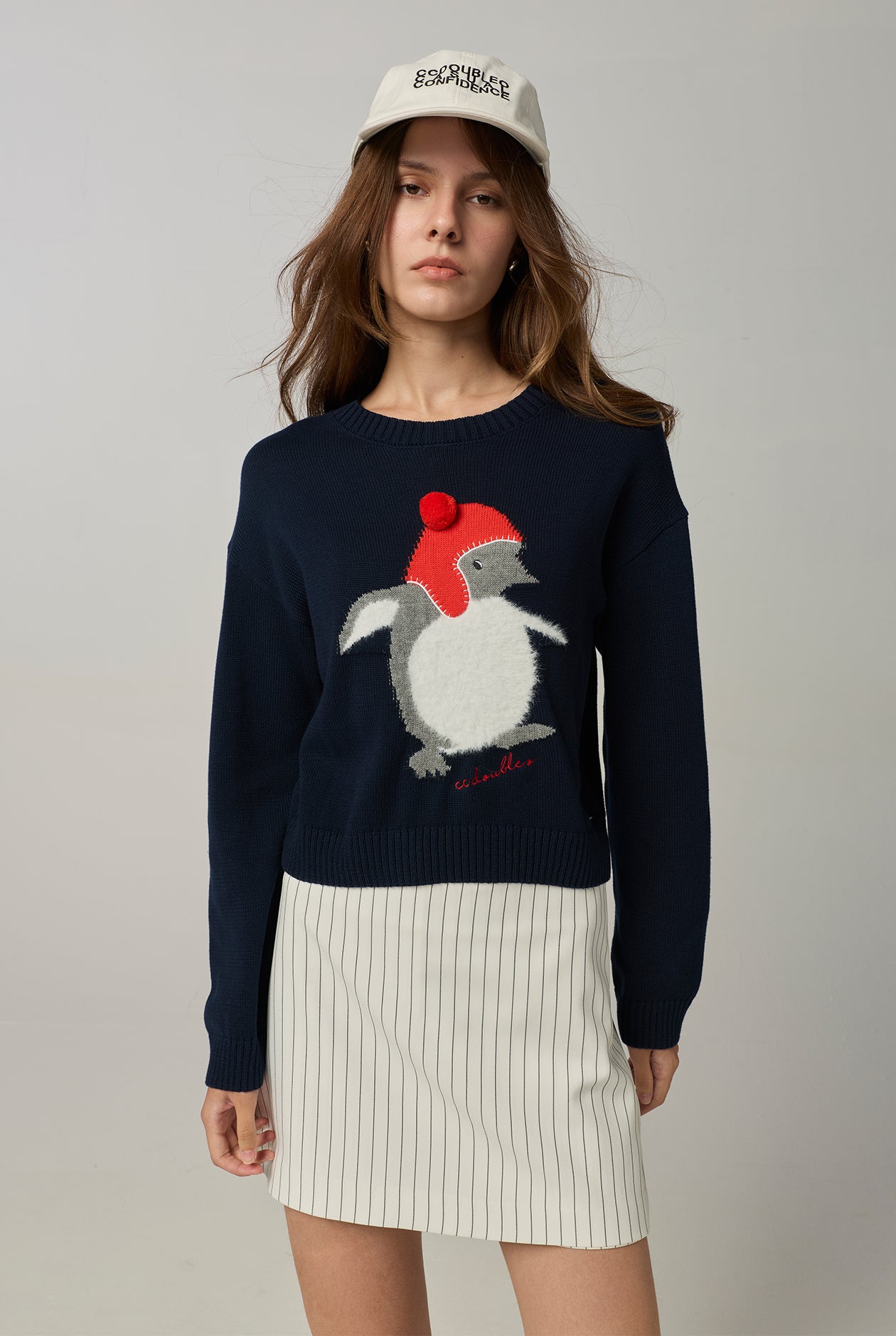 PENGUIN EMBROIDERED SWEATER