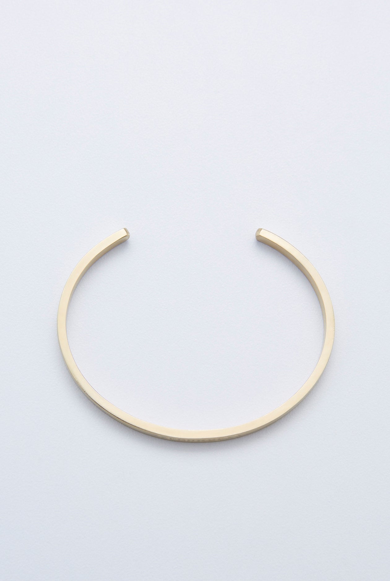 MINIMAL METAL BANGLE