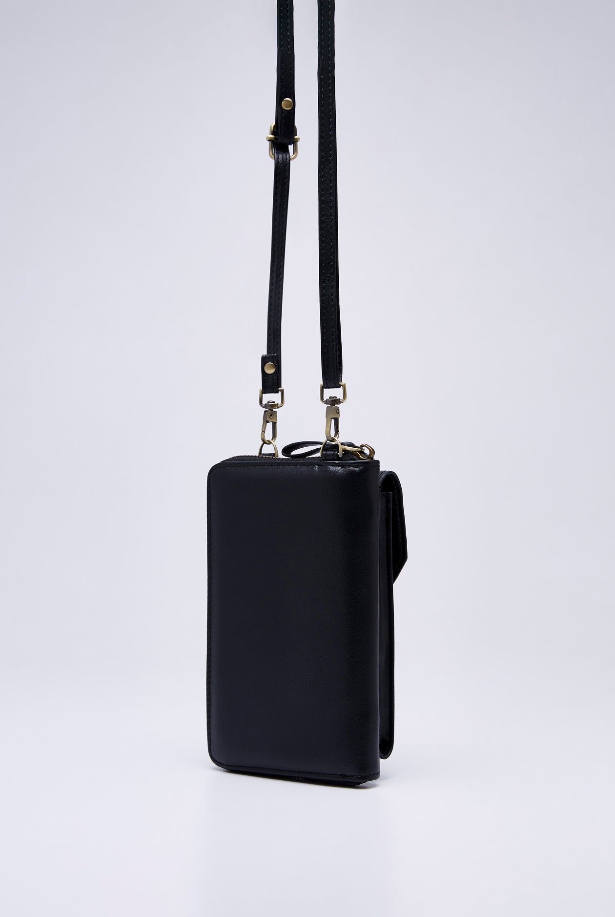 SMALL FLAP CROSSBODY BAG