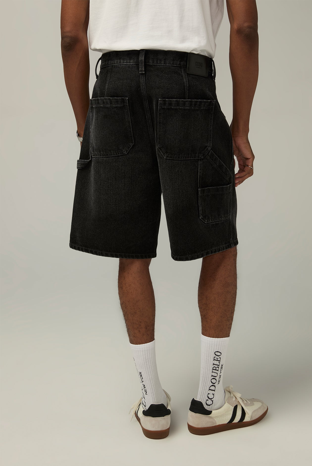 BLACK WASH LOOSE DENIM SHORTS Black / 38