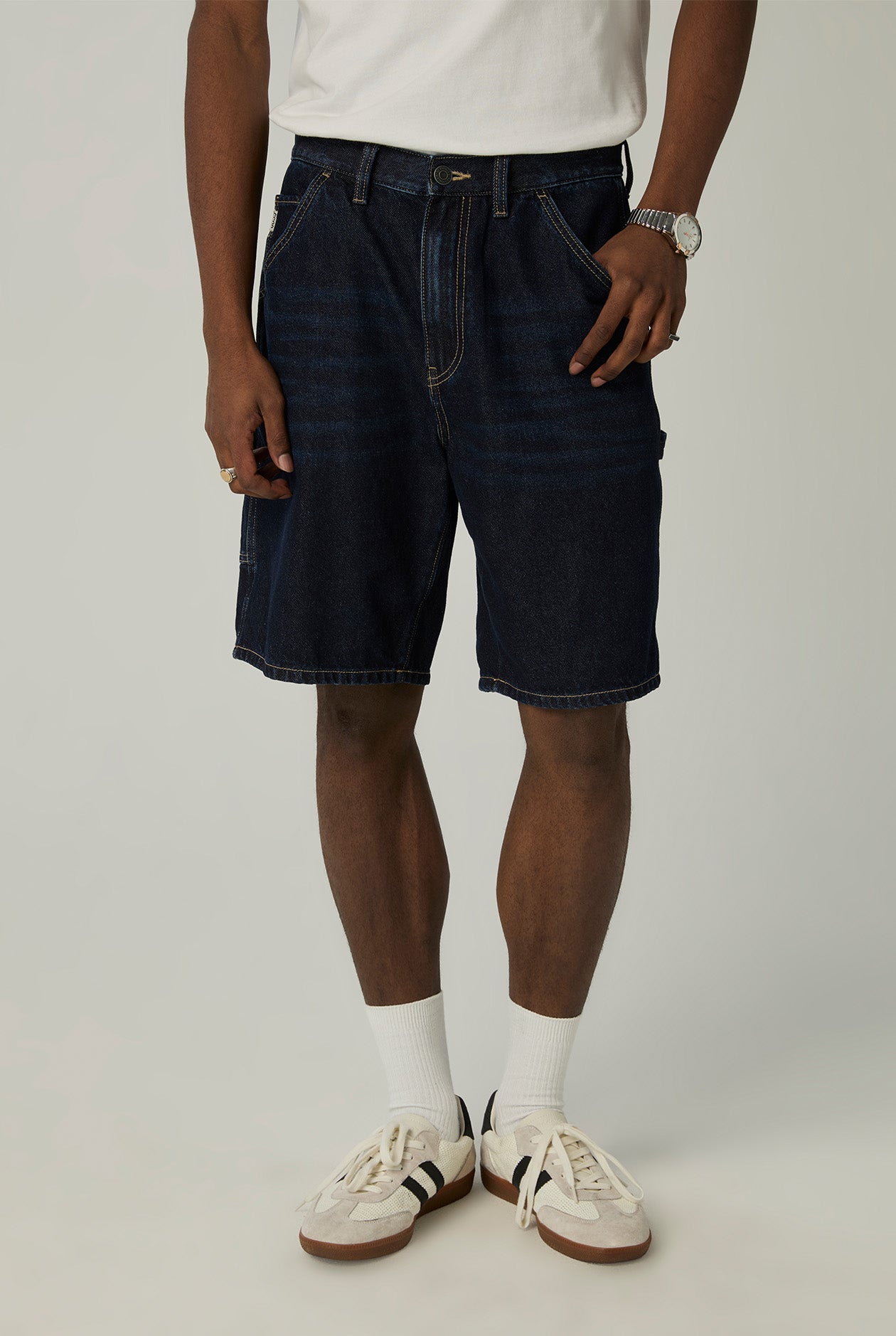 DARK WASH LOOSE DENIM SHORTS